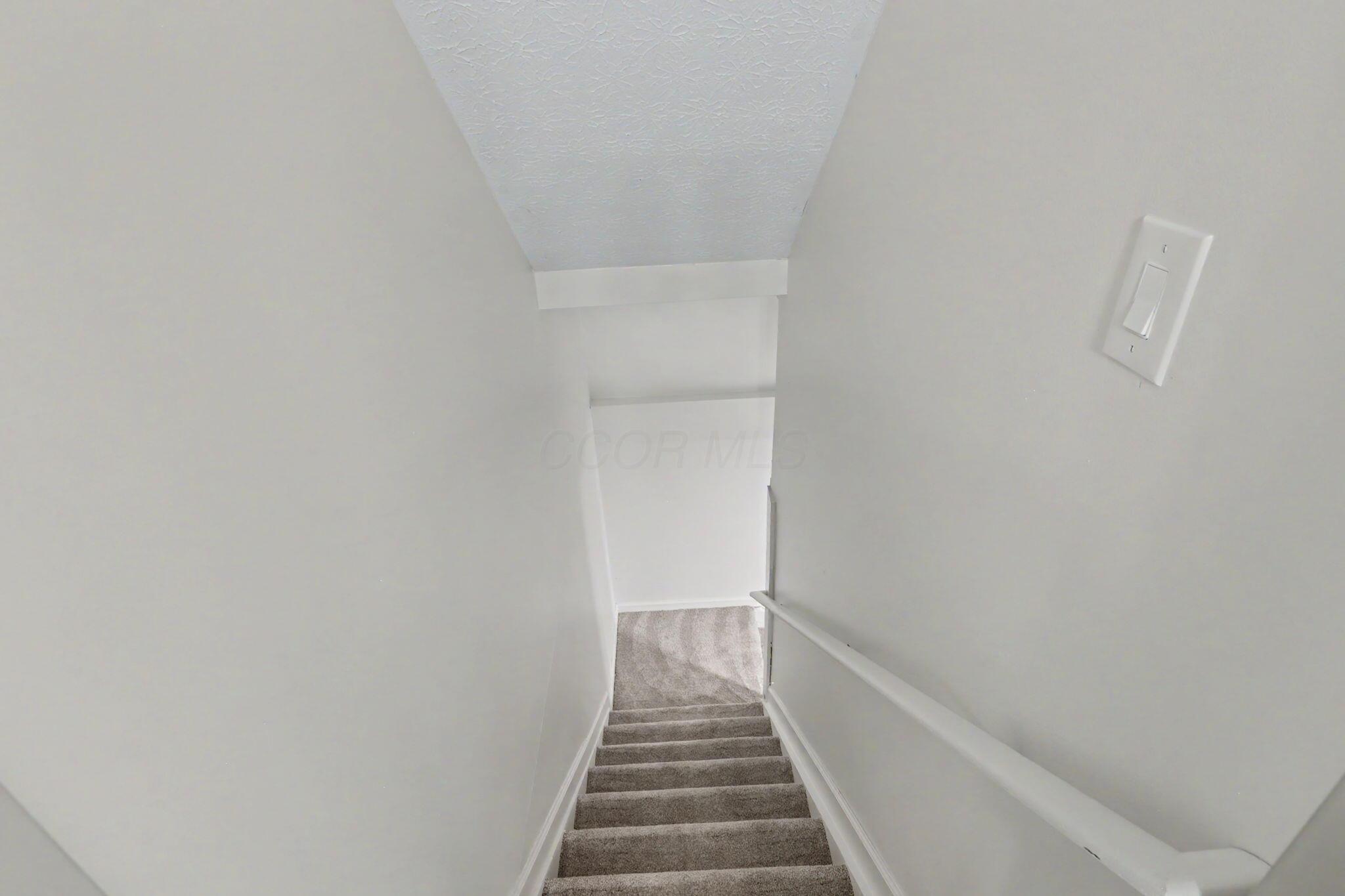 2678 Fernwood Avenue