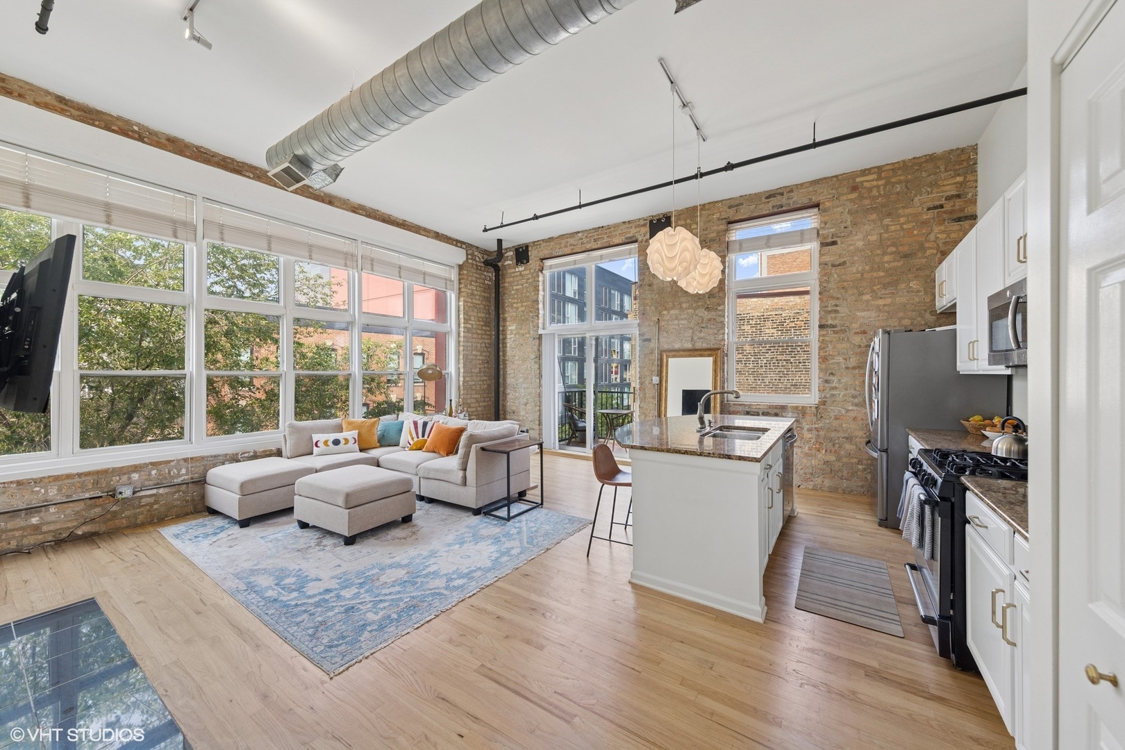 1907 N Milwaukee Avenue Unit: 307
