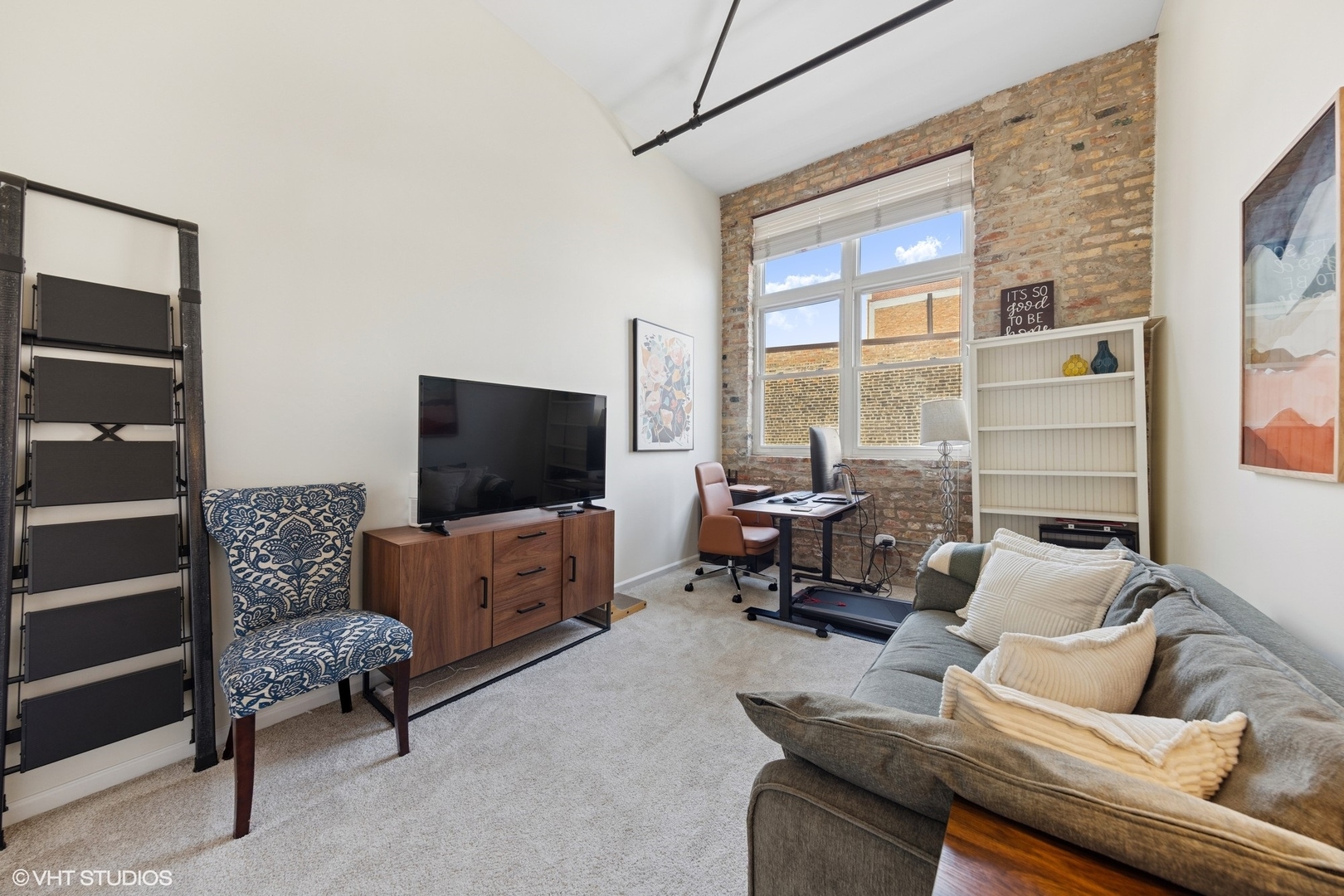 1907 N Milwaukee Avenue Unit: 307