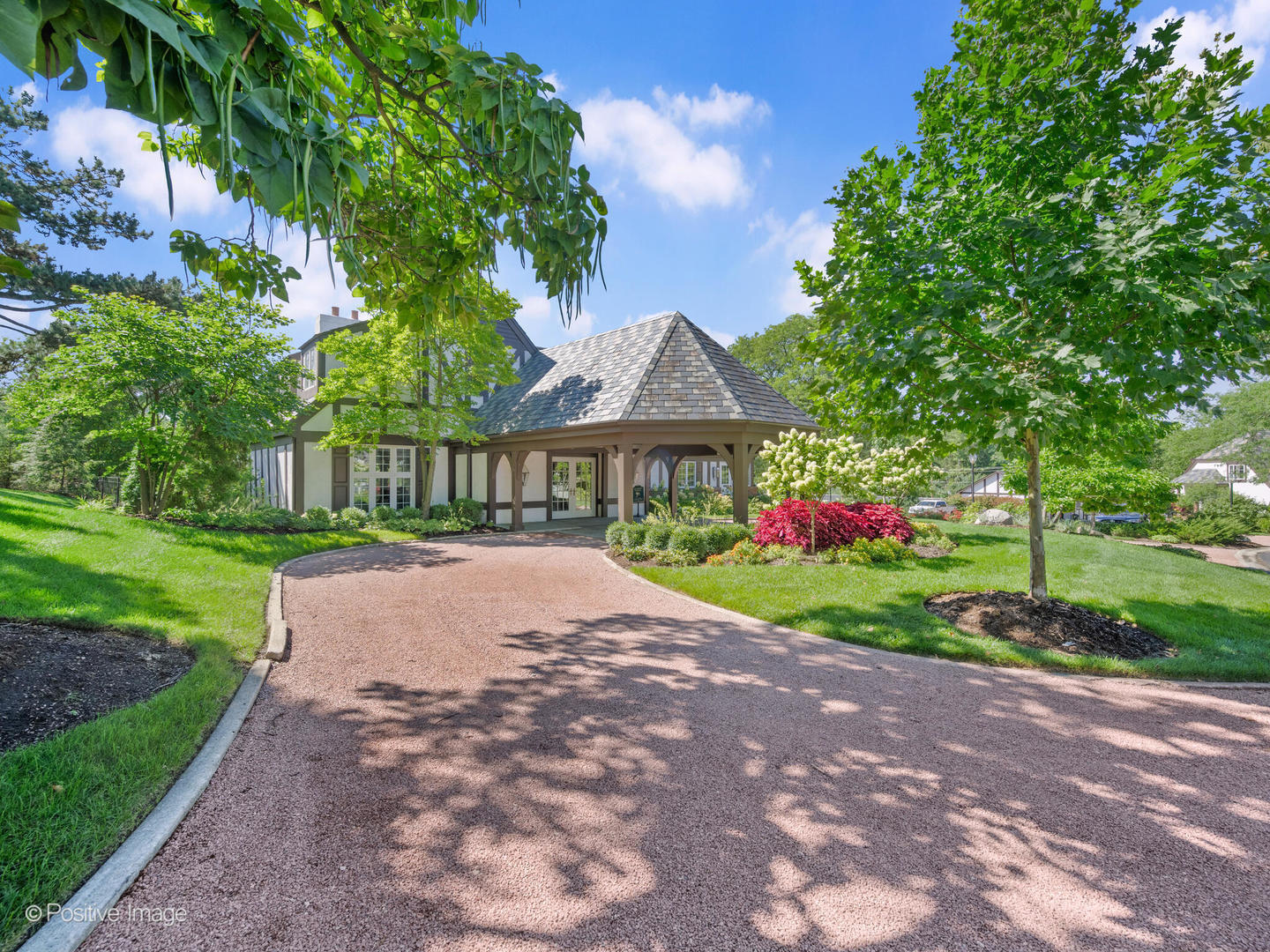 1604 Burr Ridge Club