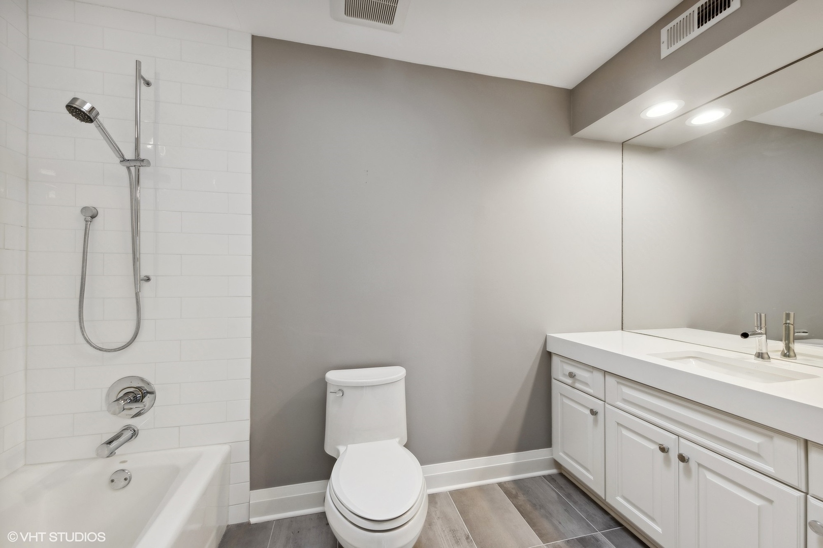 1604 Burr Ridge Club