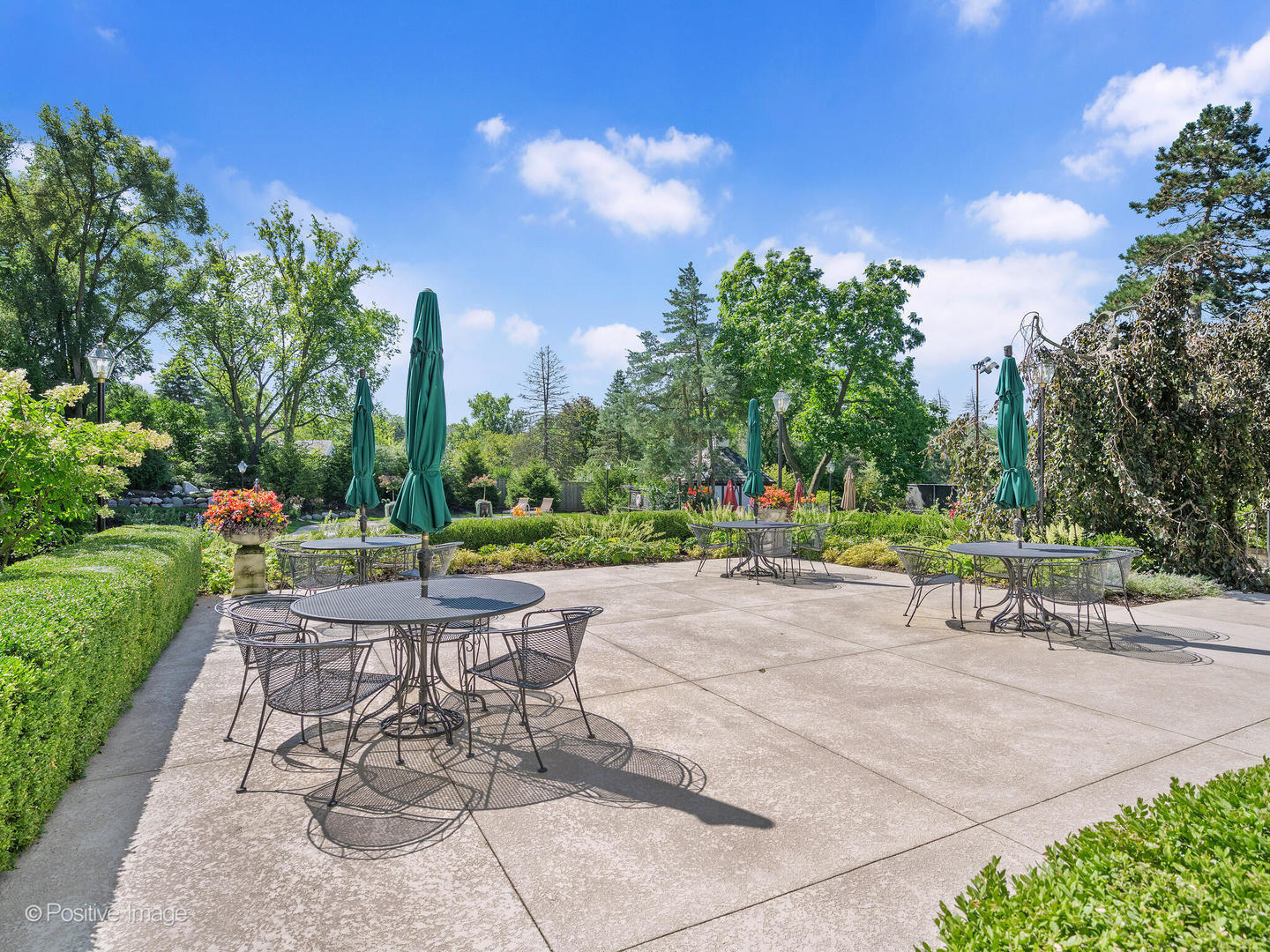 1604 Burr Ridge Club