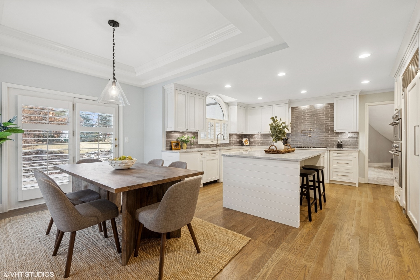 1604 Burr Ridge Club