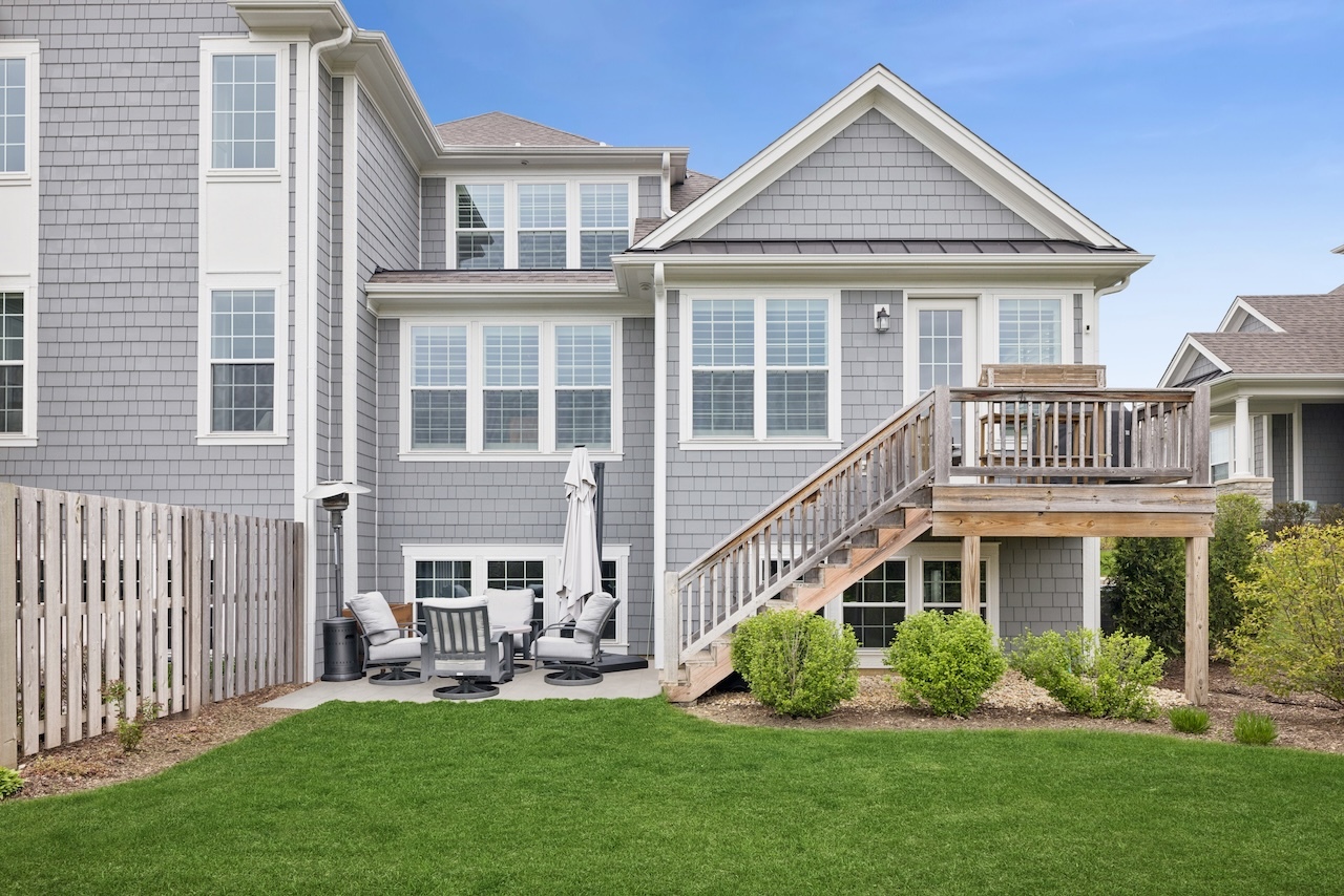 5531 Barton Lane
