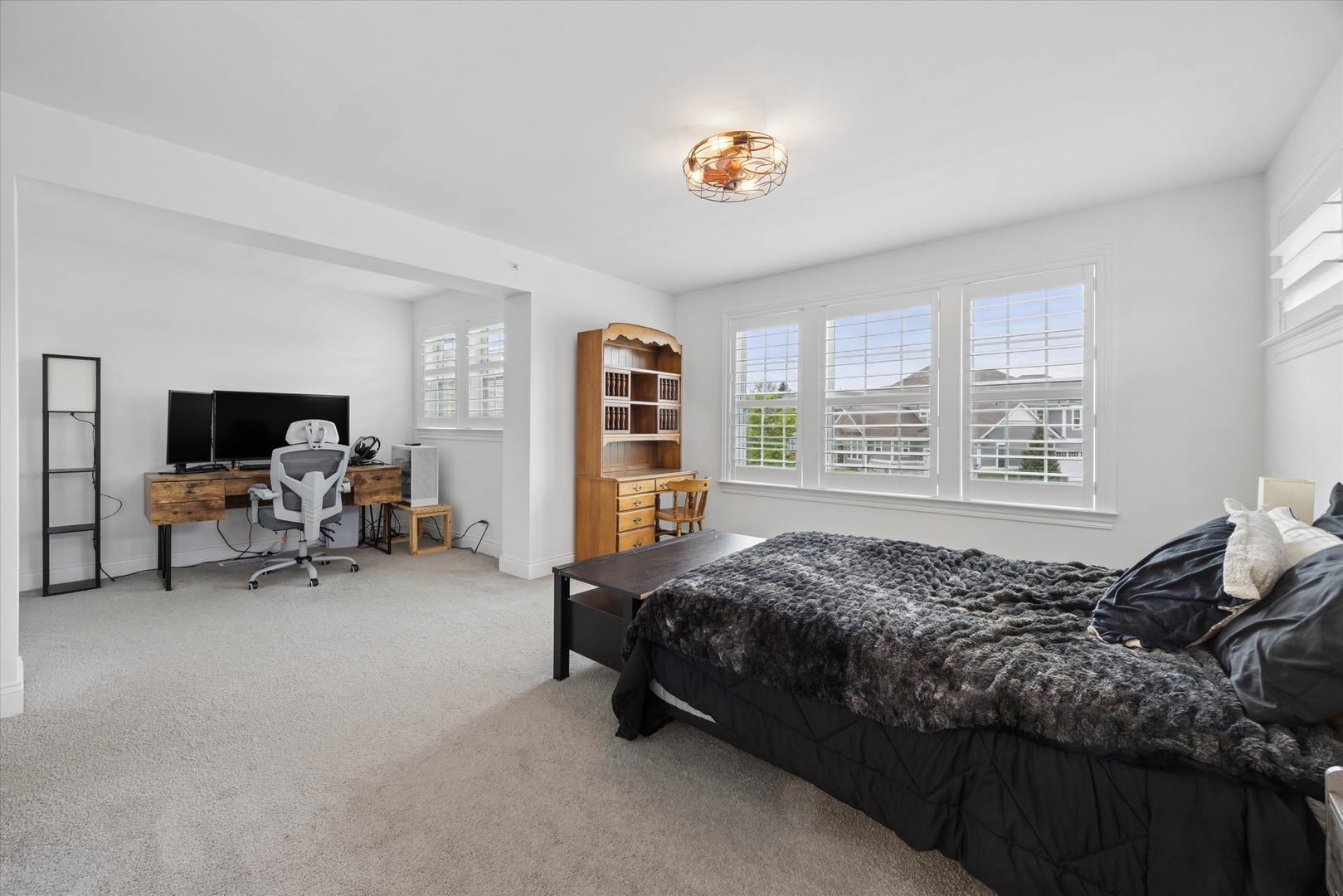 5531 Barton Lane