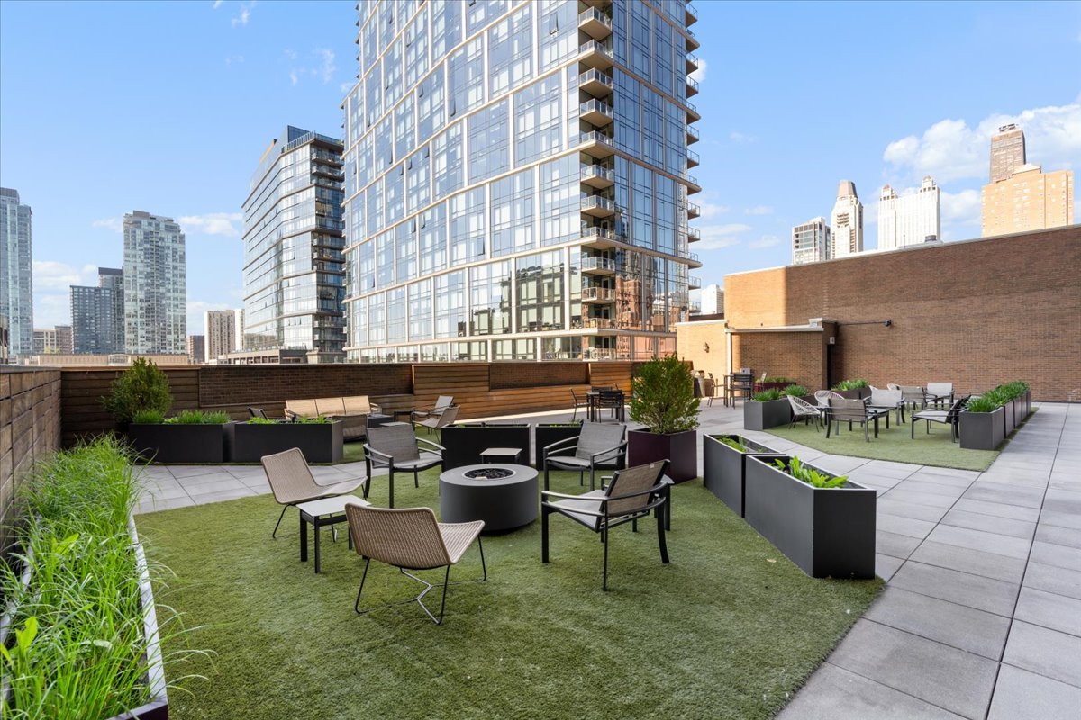849 N Franklin Street Unit: 509