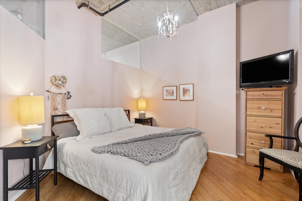 849 N Franklin Street Unit: 509