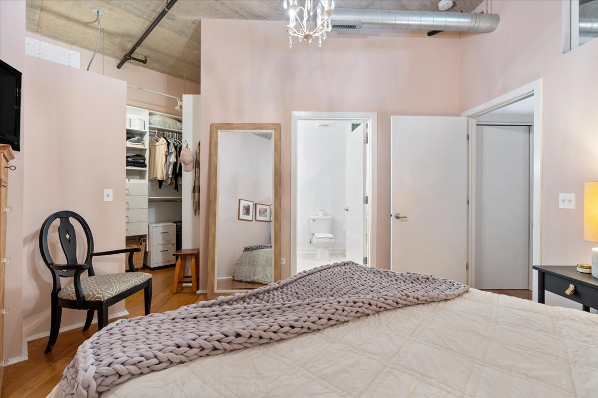 849 N Franklin Street Unit: 509