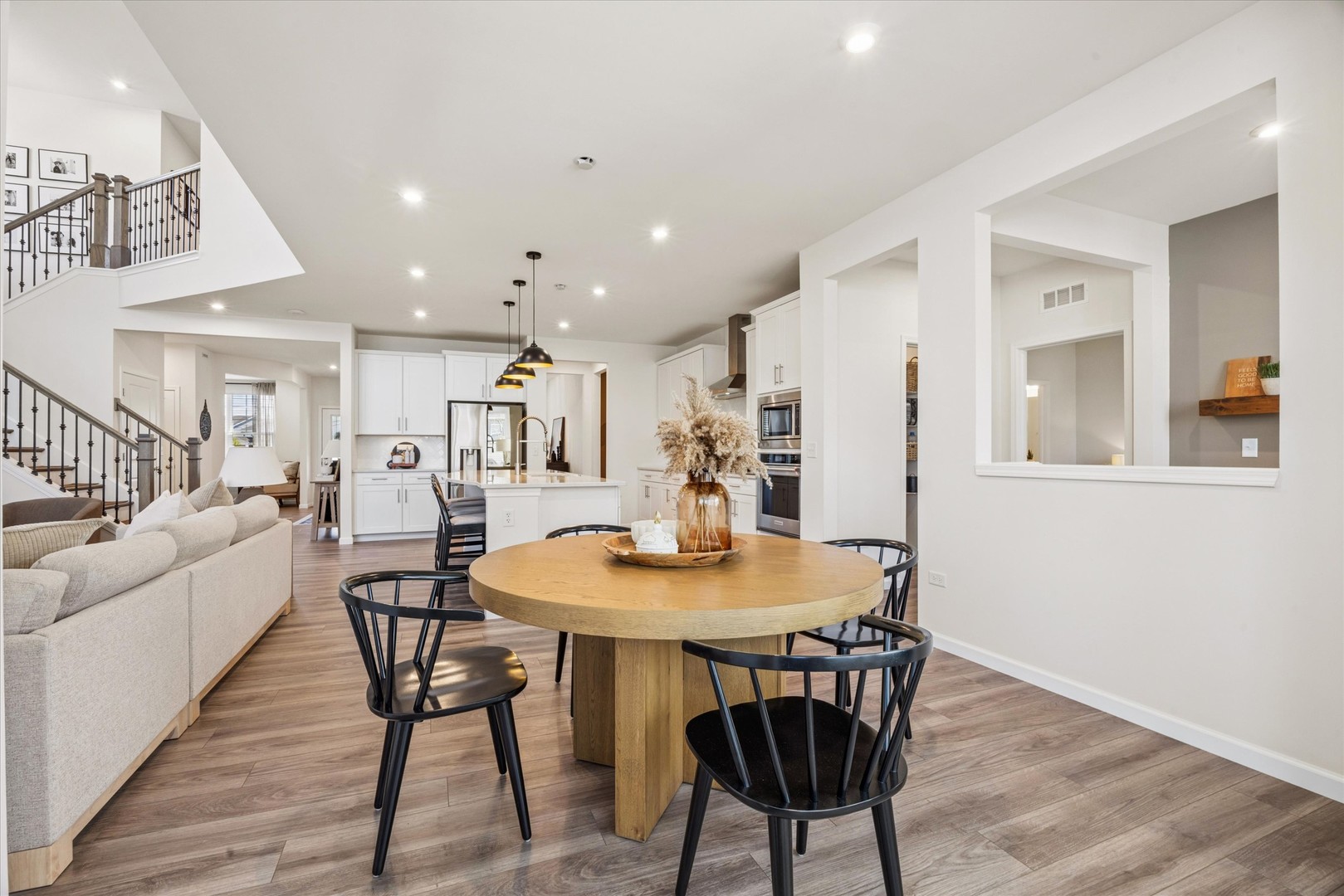 2540 Weatherbee Lane
