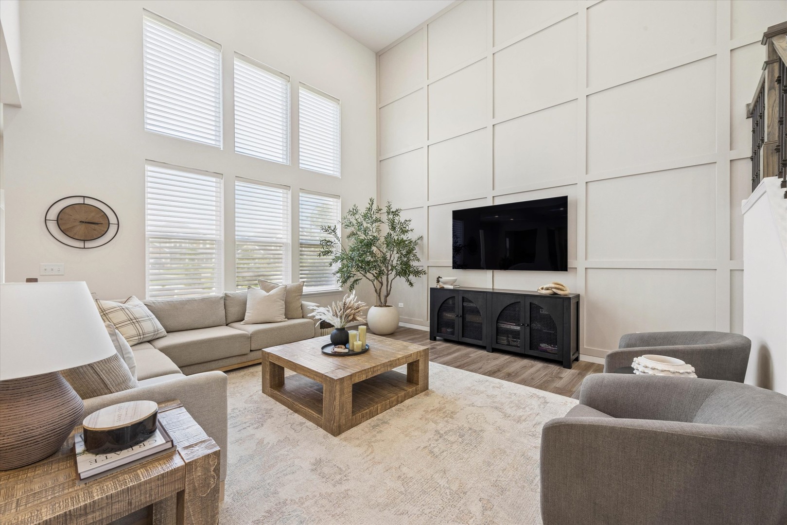 2540 Weatherbee Lane