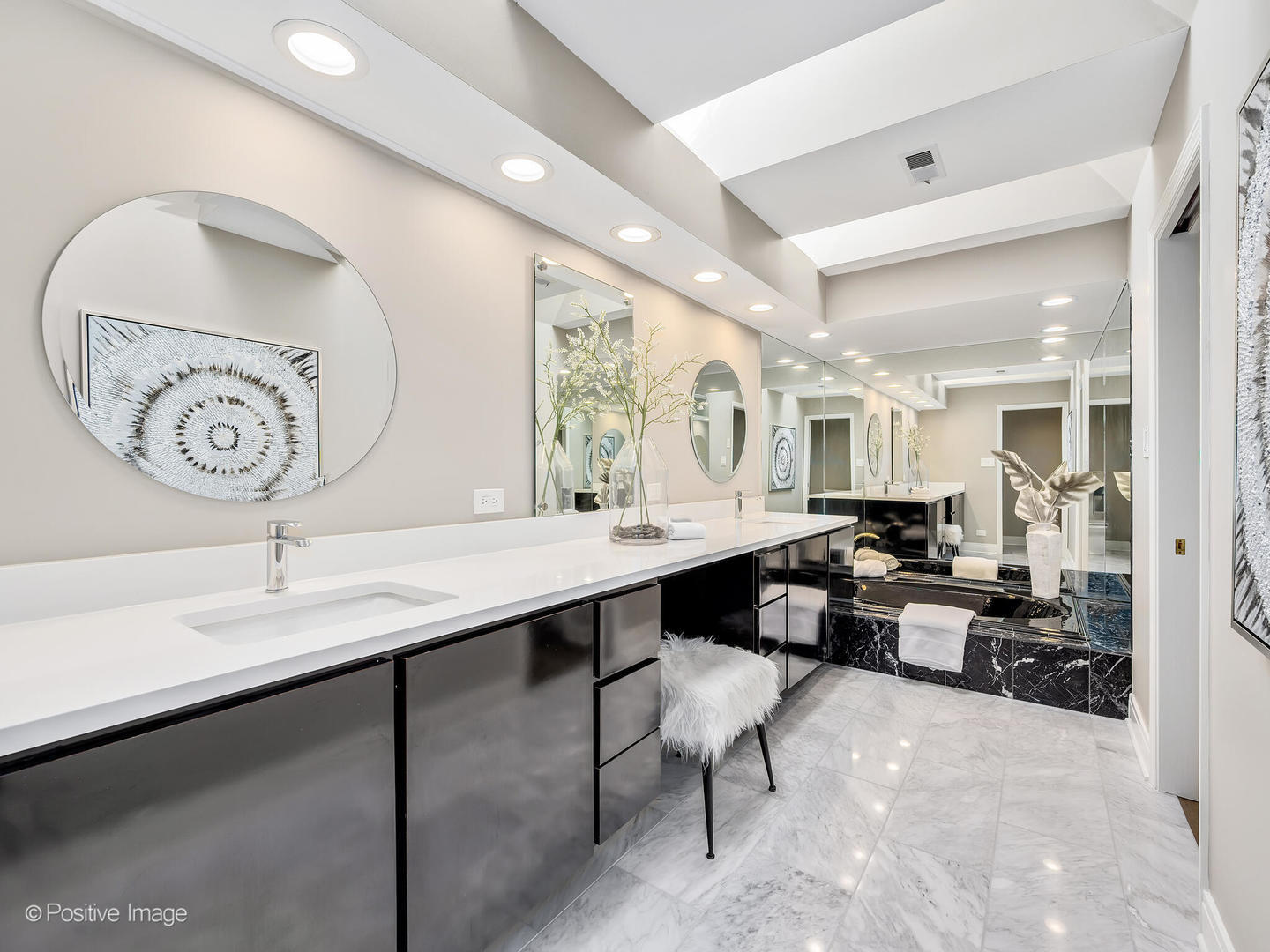 1604 Burr Ridge Club