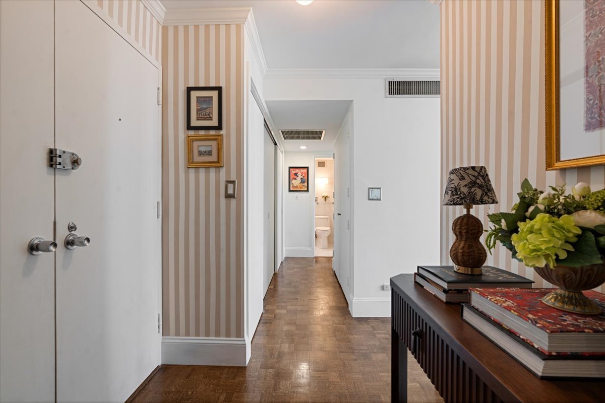 1 E Schiller Street Unit: 16C
