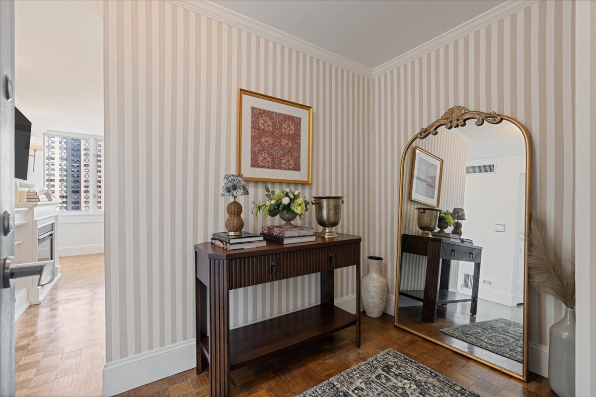 1 E Schiller Street Unit: 16C