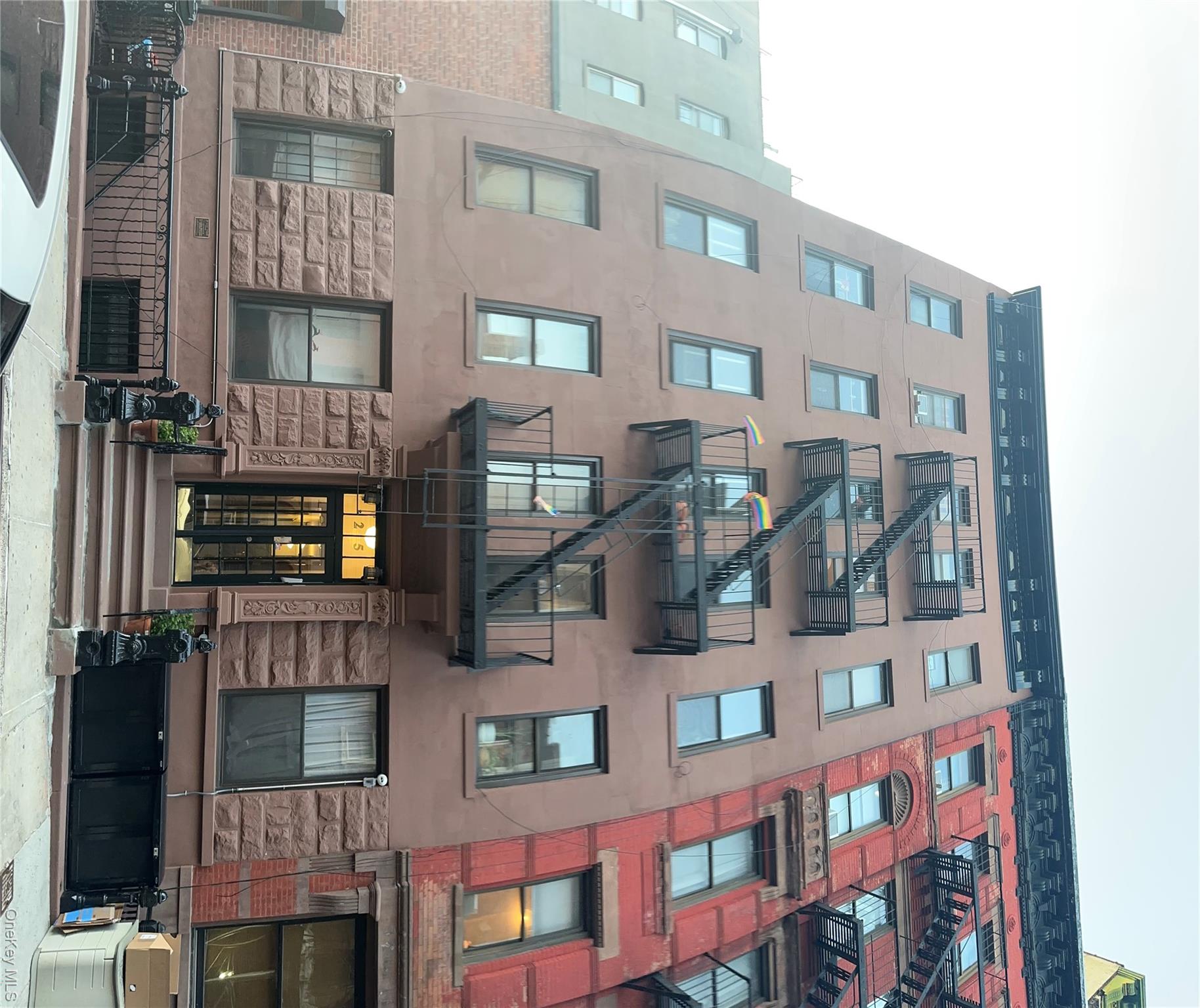25 Leroy Street Unit: 15