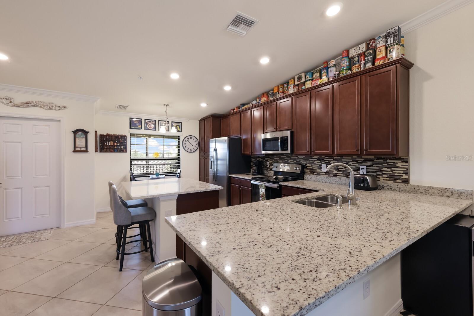 5694 PALMER CIRCLE Unit: 206
