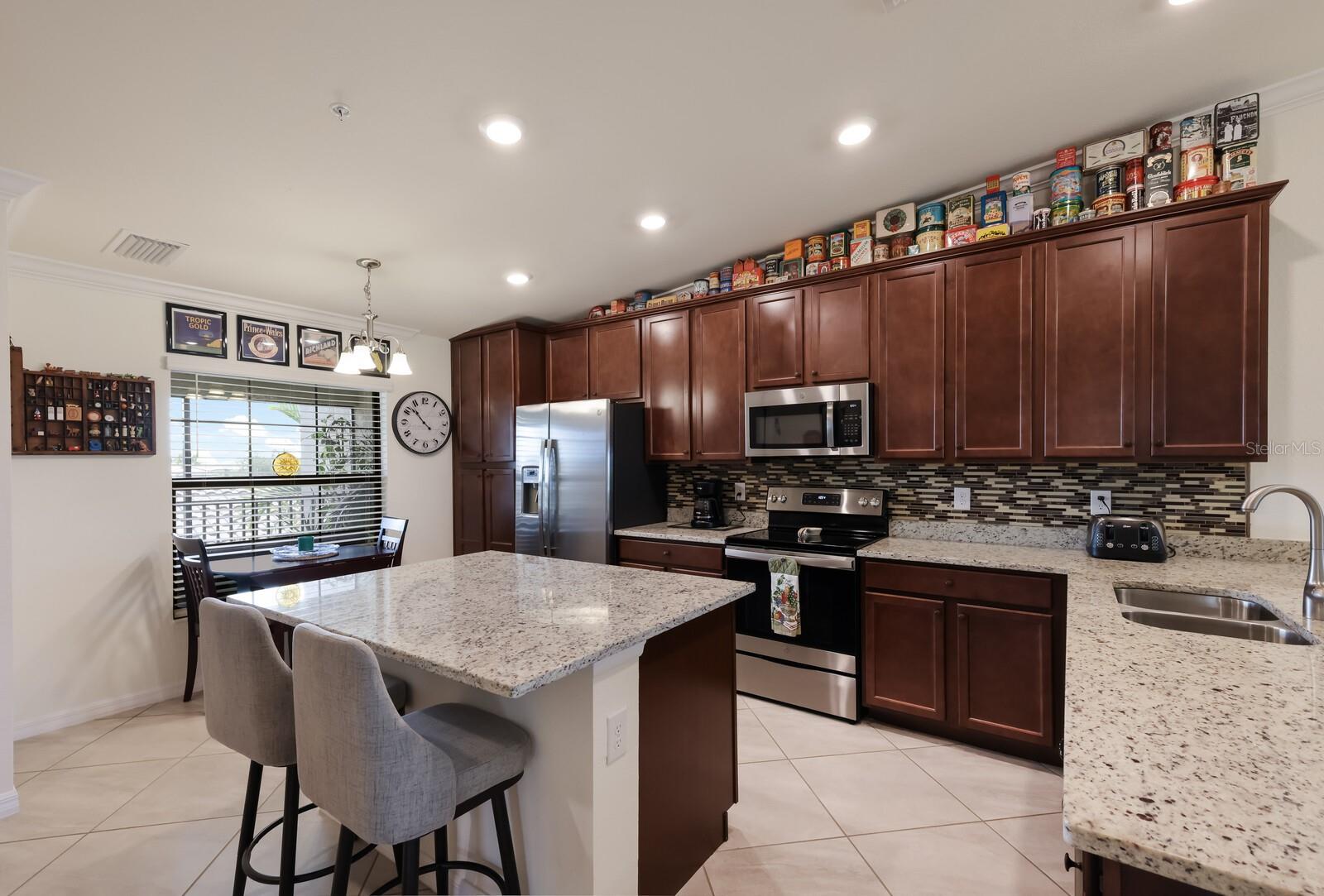 5694 PALMER CIRCLE Unit: 206