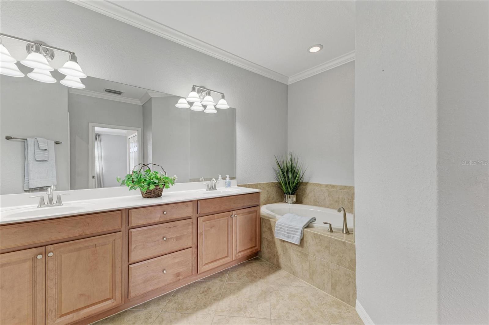 7005 GRAND ESTUARY TRL #103