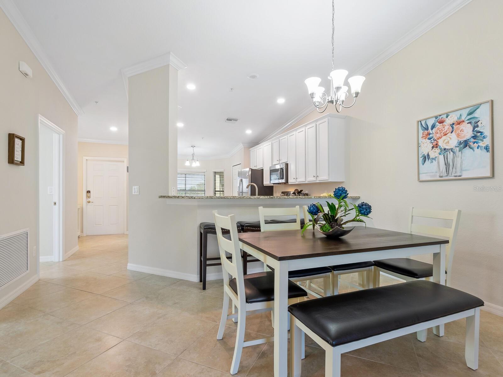 5538 PALMER CIR #206