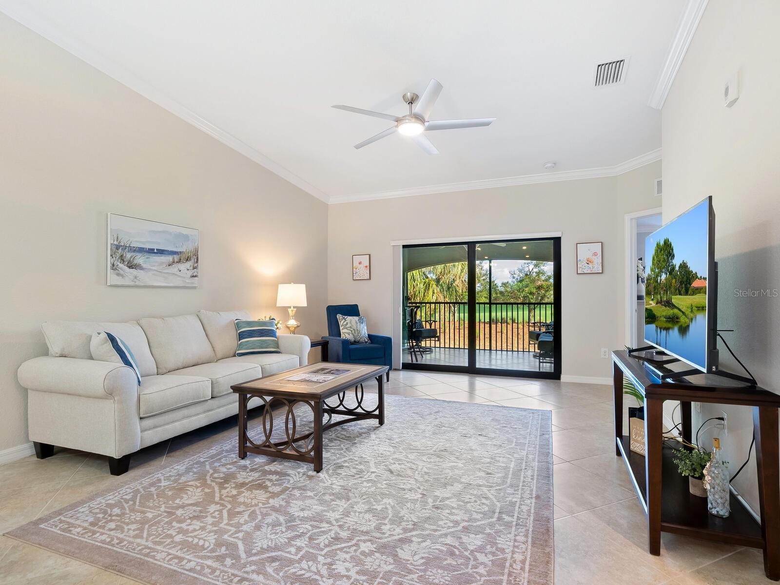 5538 PALMER CIR #206