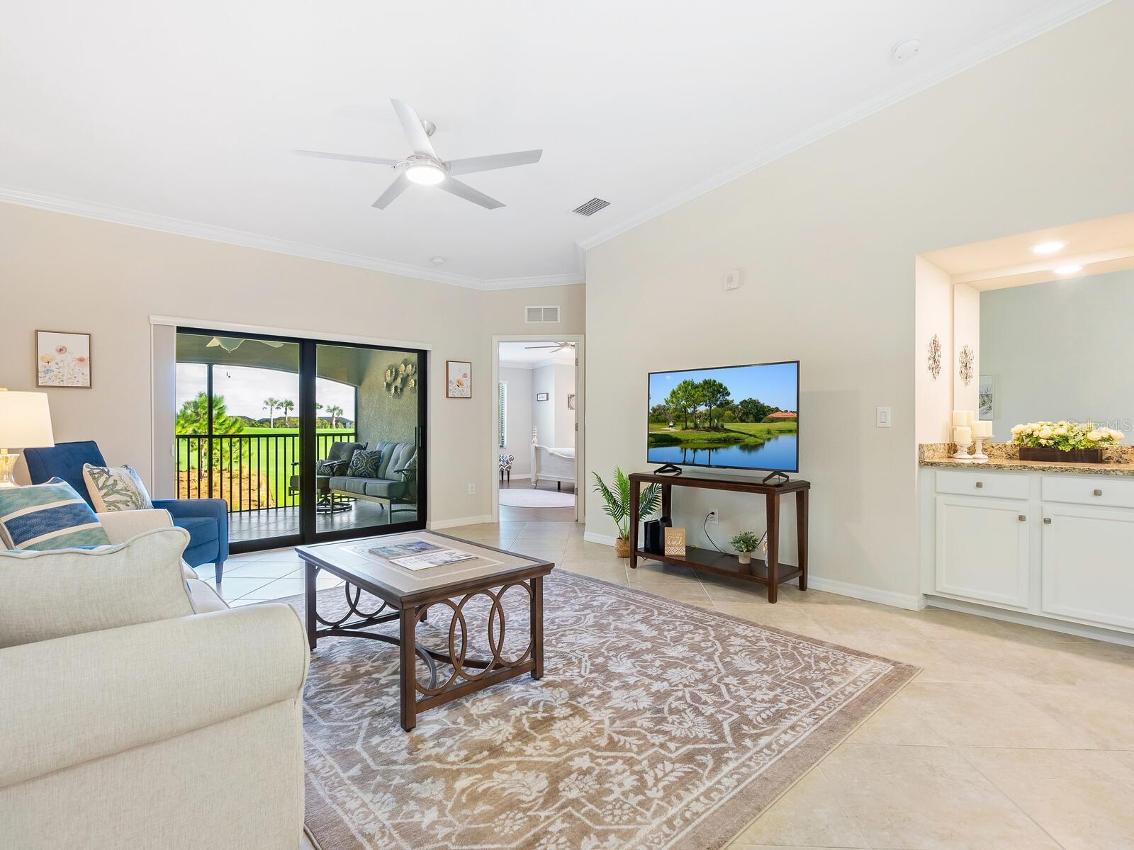 5538 PALMER CIR #206