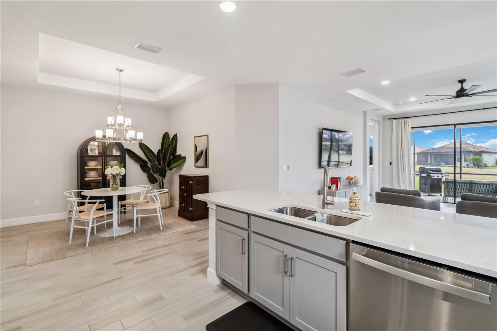 3016 FORMIA CT