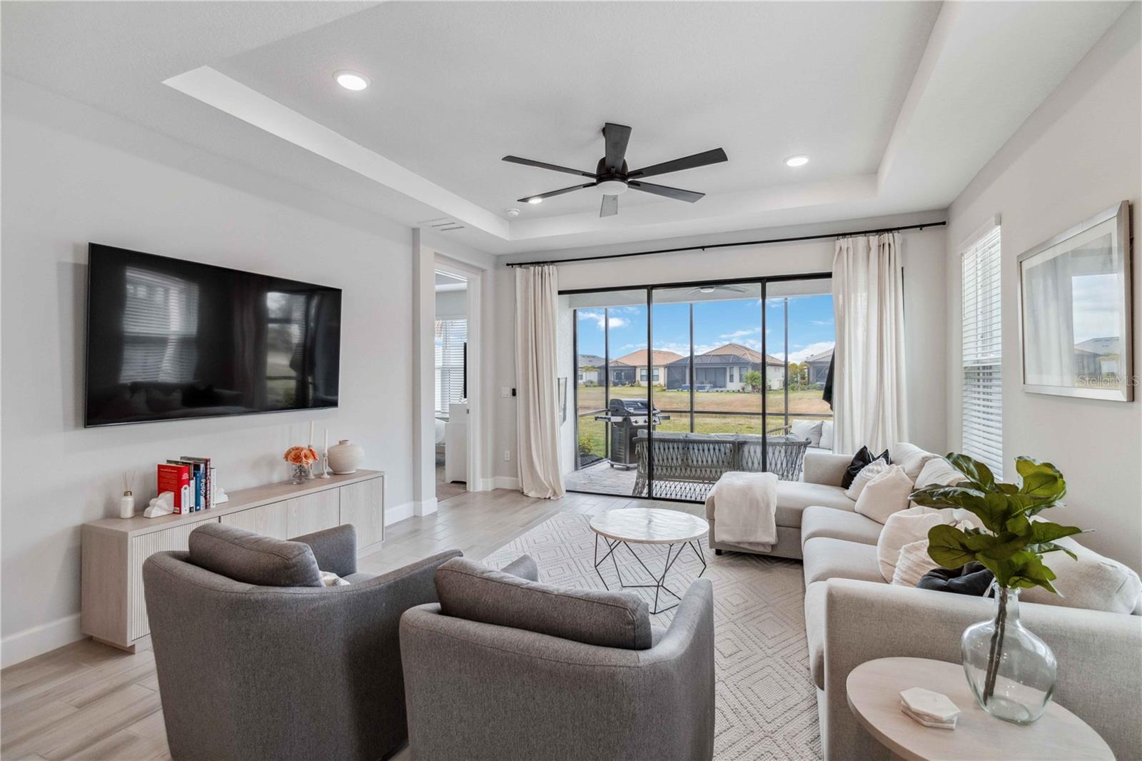 3016 FORMIA CT