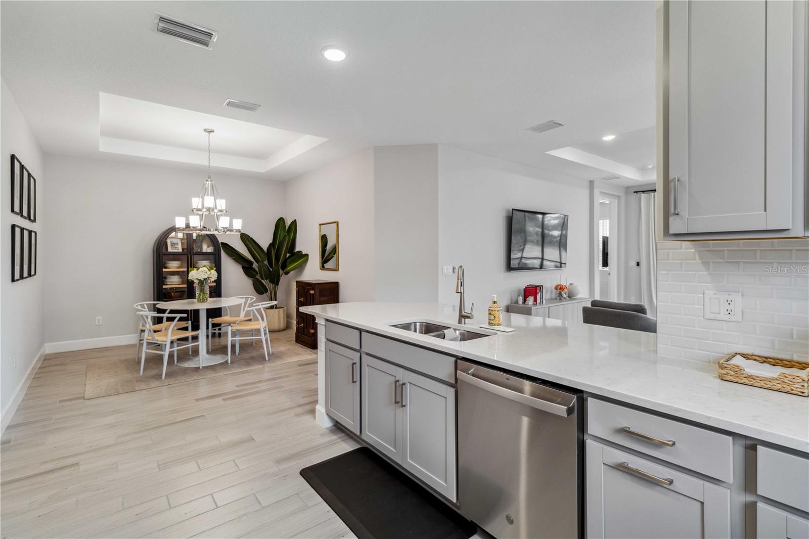 3016 FORMIA CT