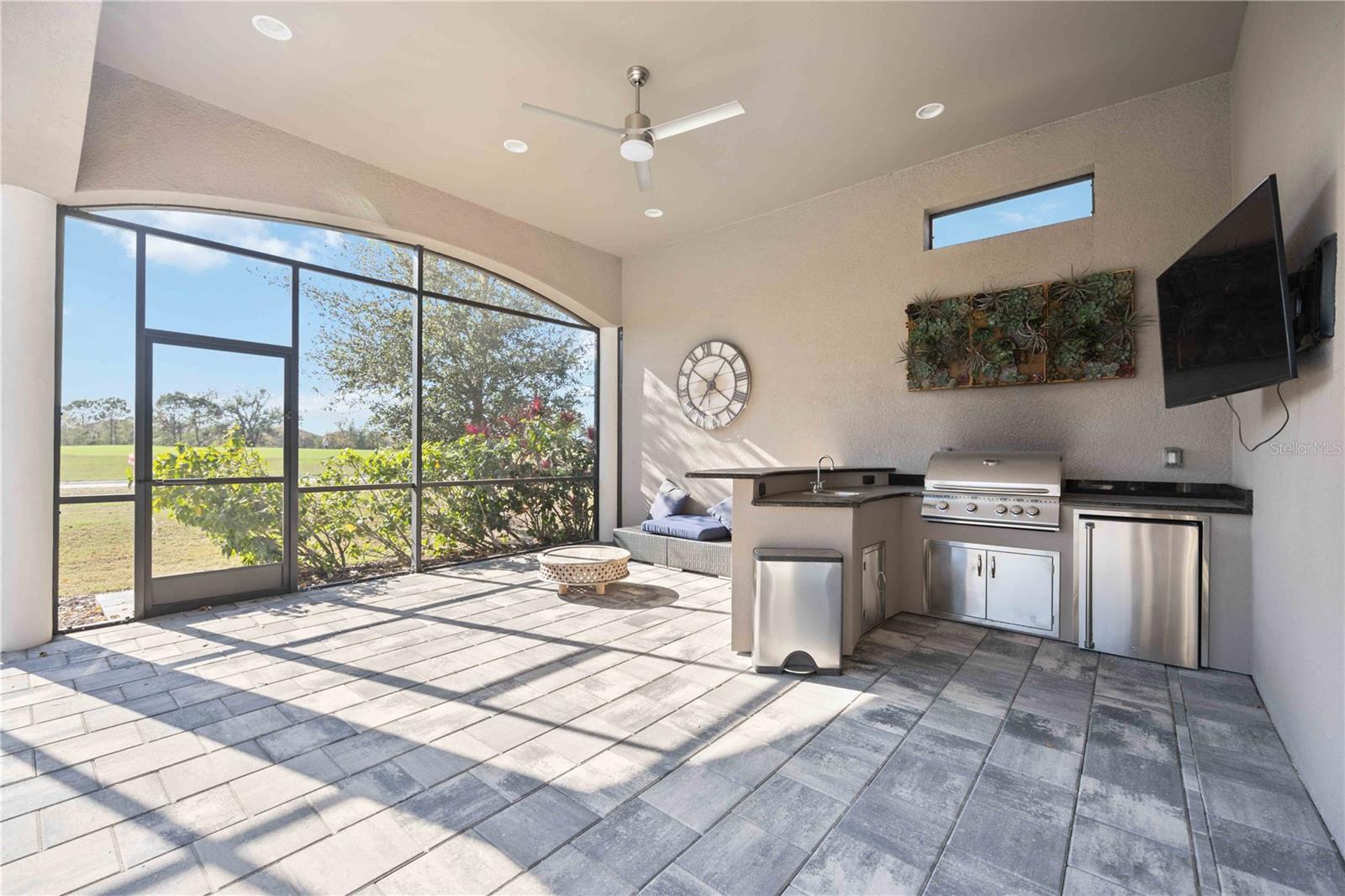 4744 BENITO CT