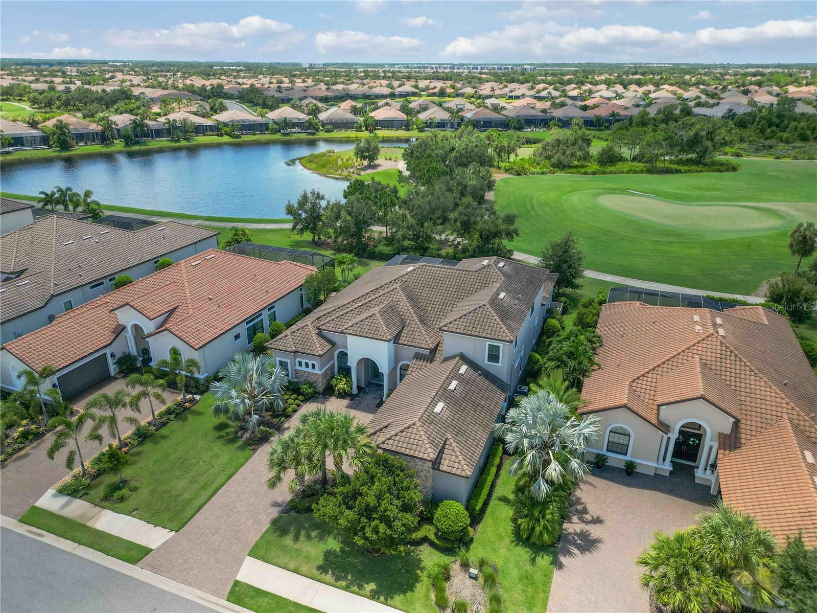 4744 BENITO CT