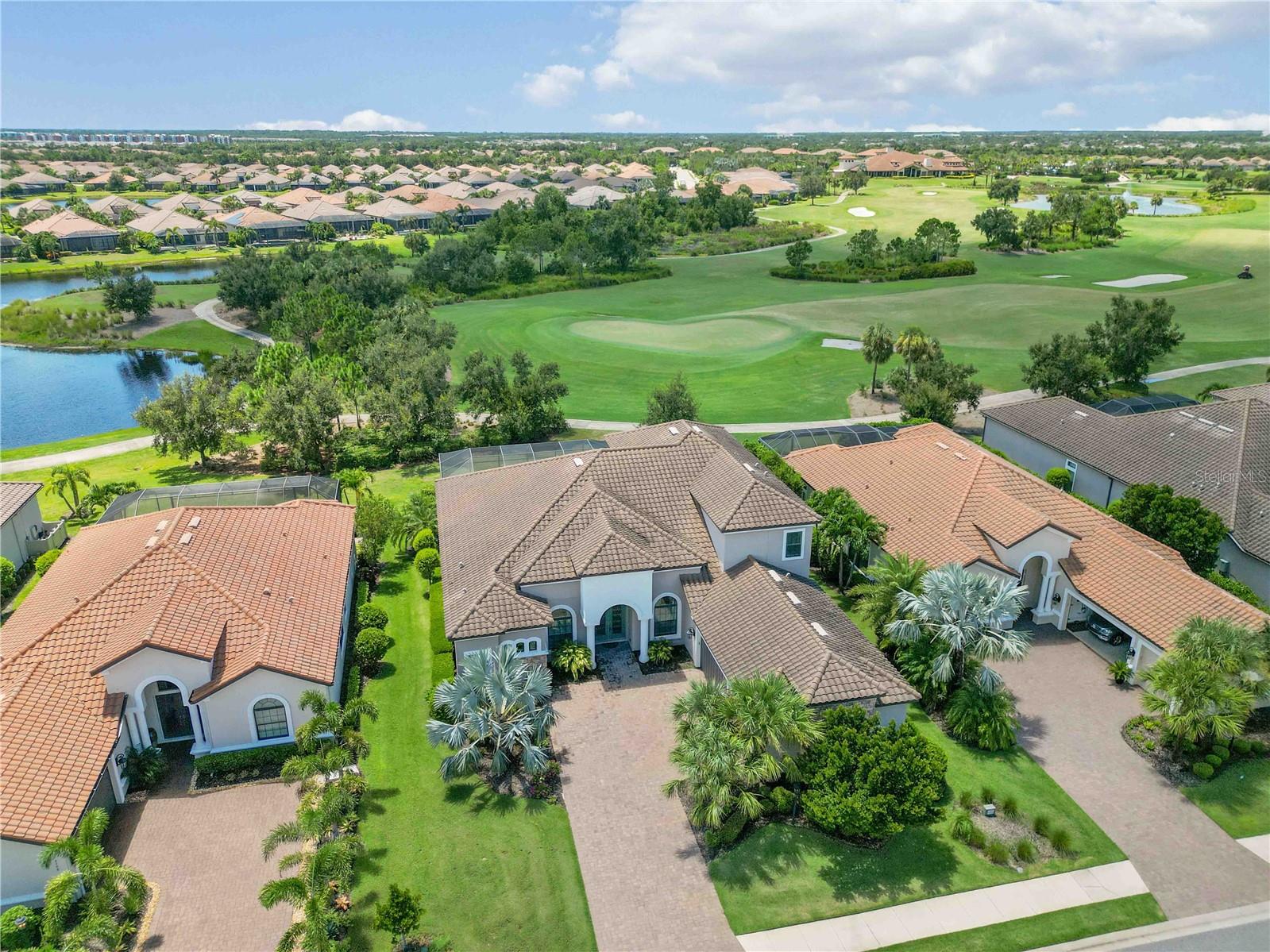 4744 BENITO CT