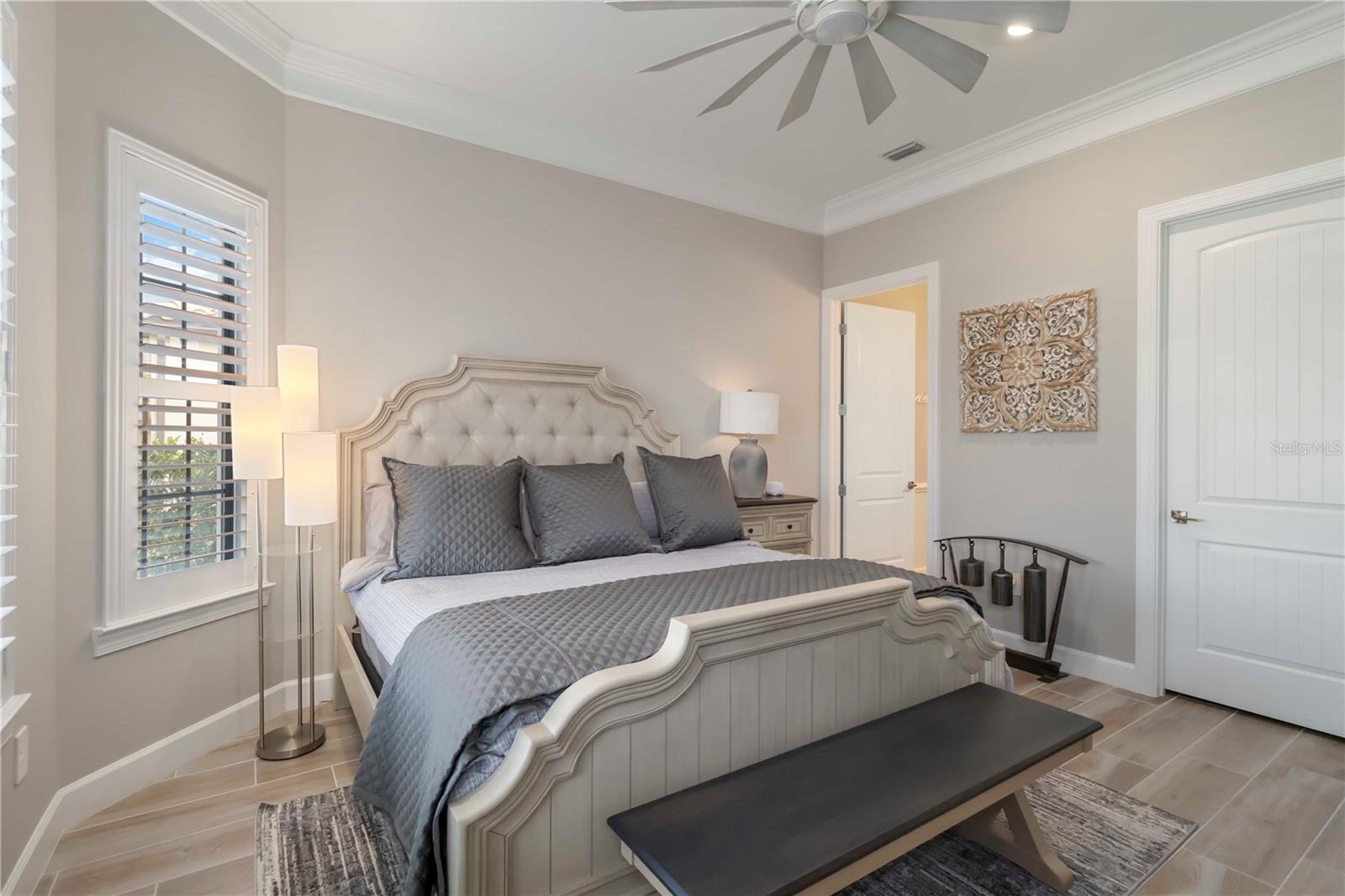 7327 SUMMERLAND CV
