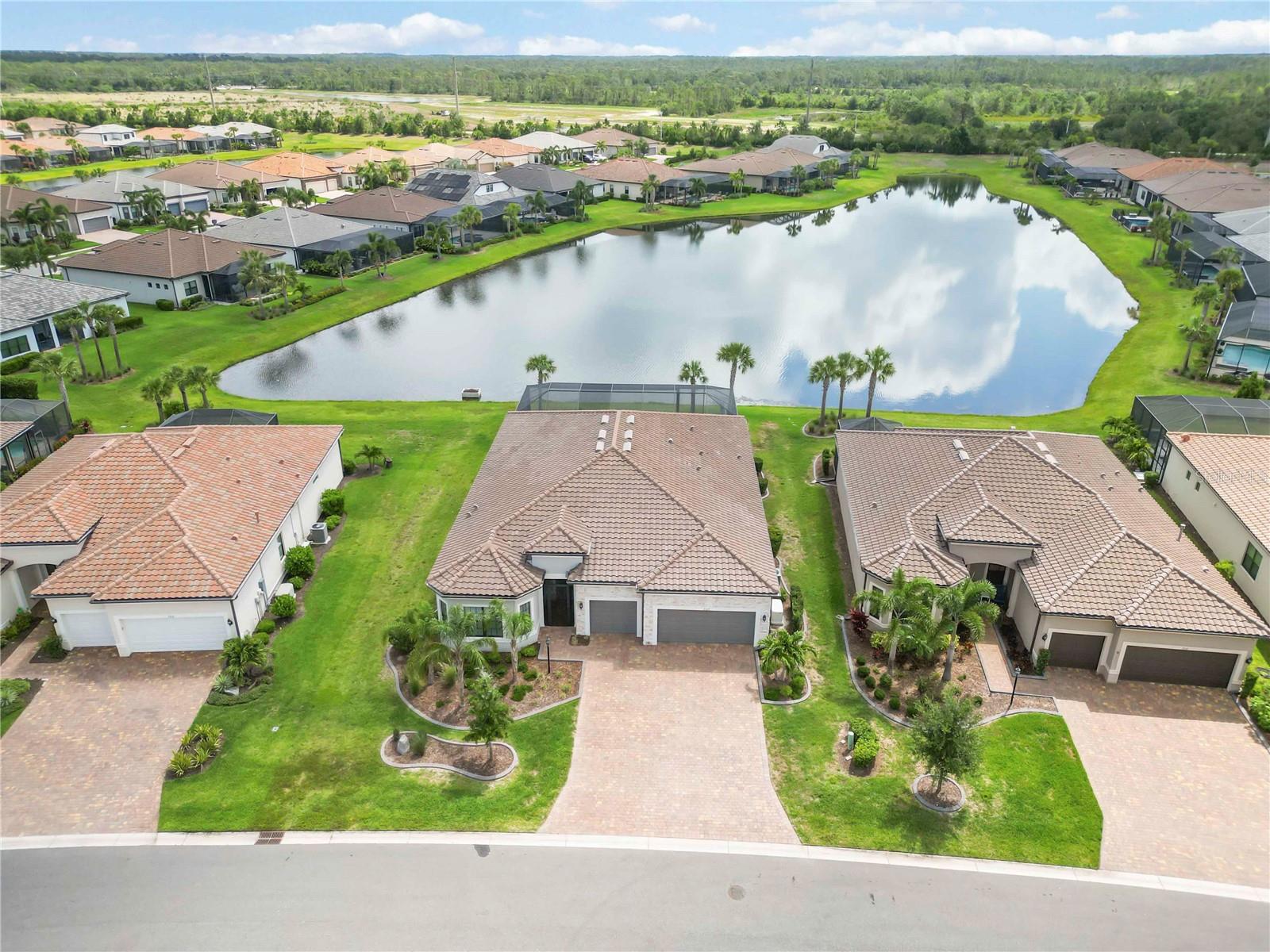 7327 SUMMERLAND CV