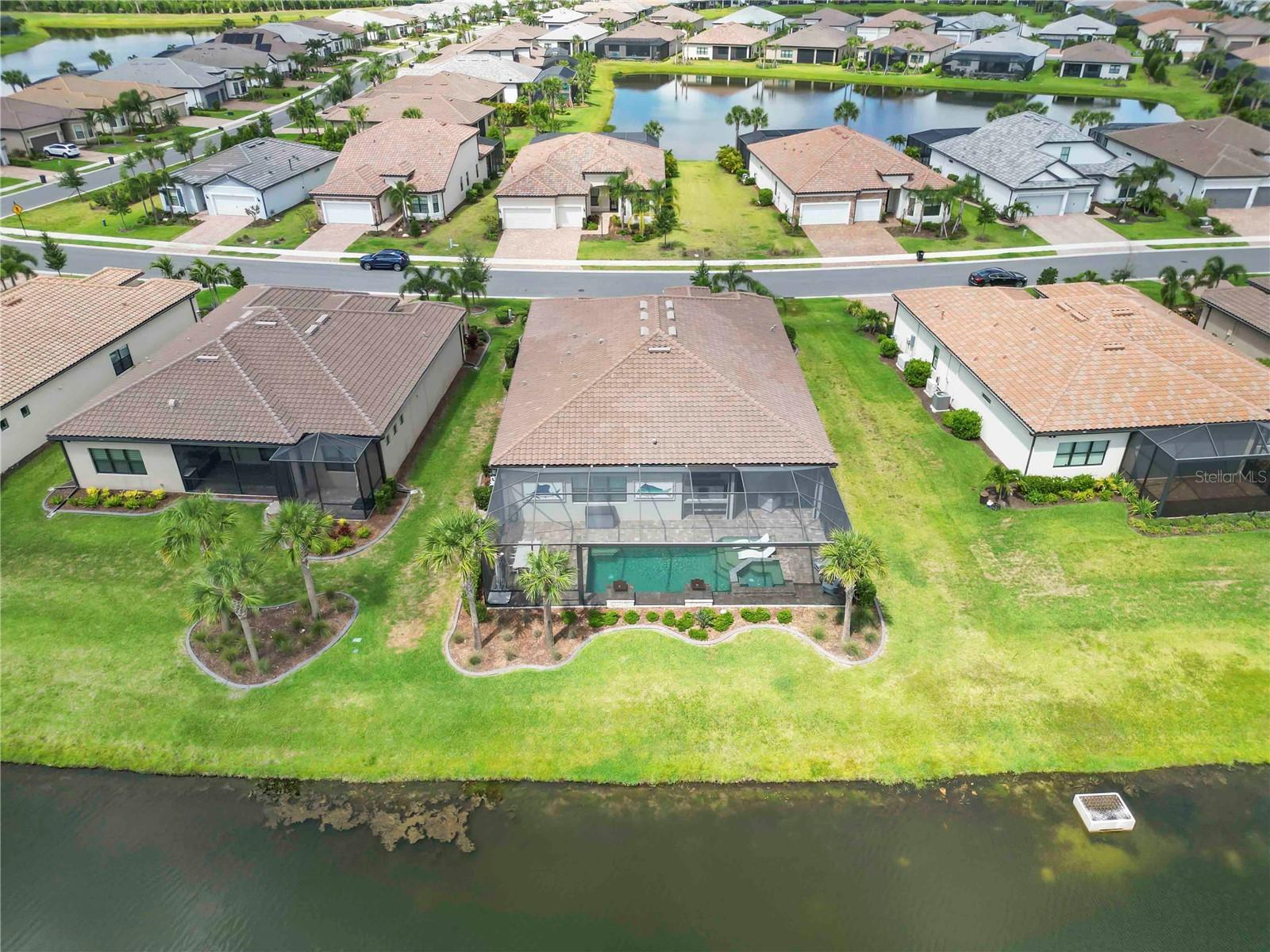 7327 SUMMERLAND CV