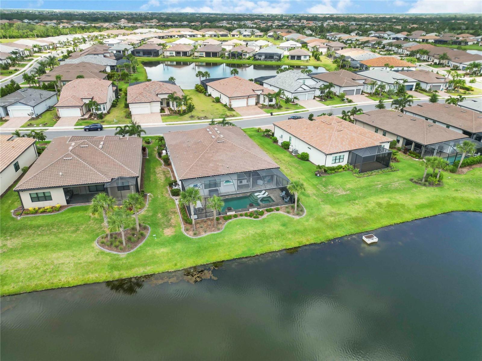 7327 SUMMERLAND CV