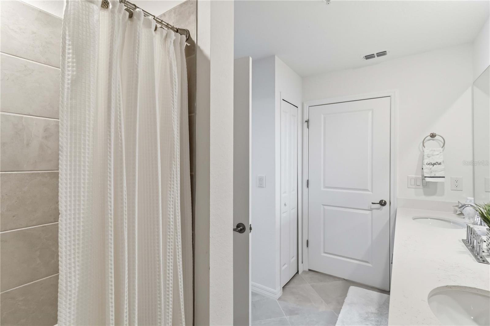 12140 WELLEN GOLF ST #208