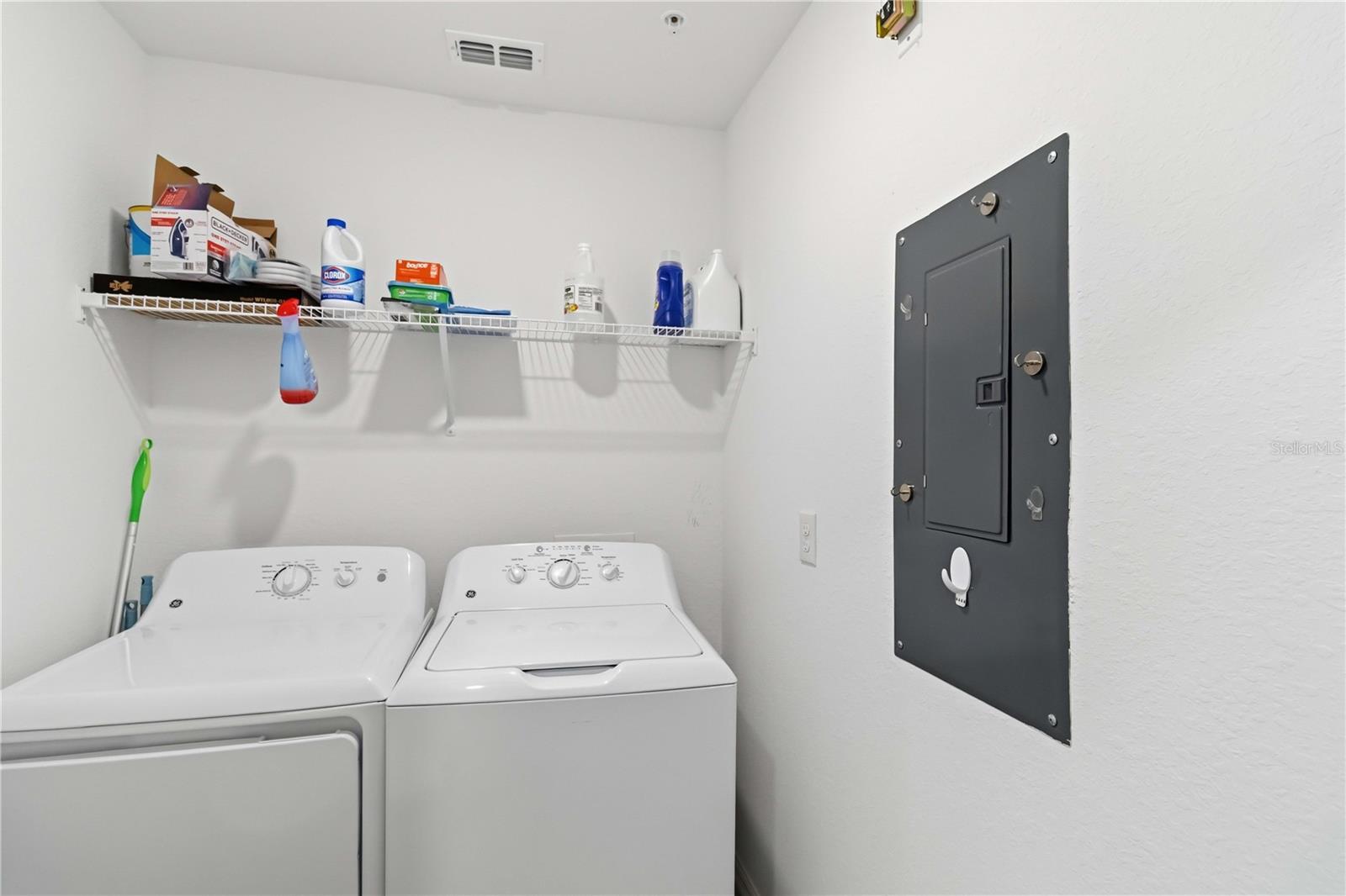 12140 WELLEN GOLF ST #208