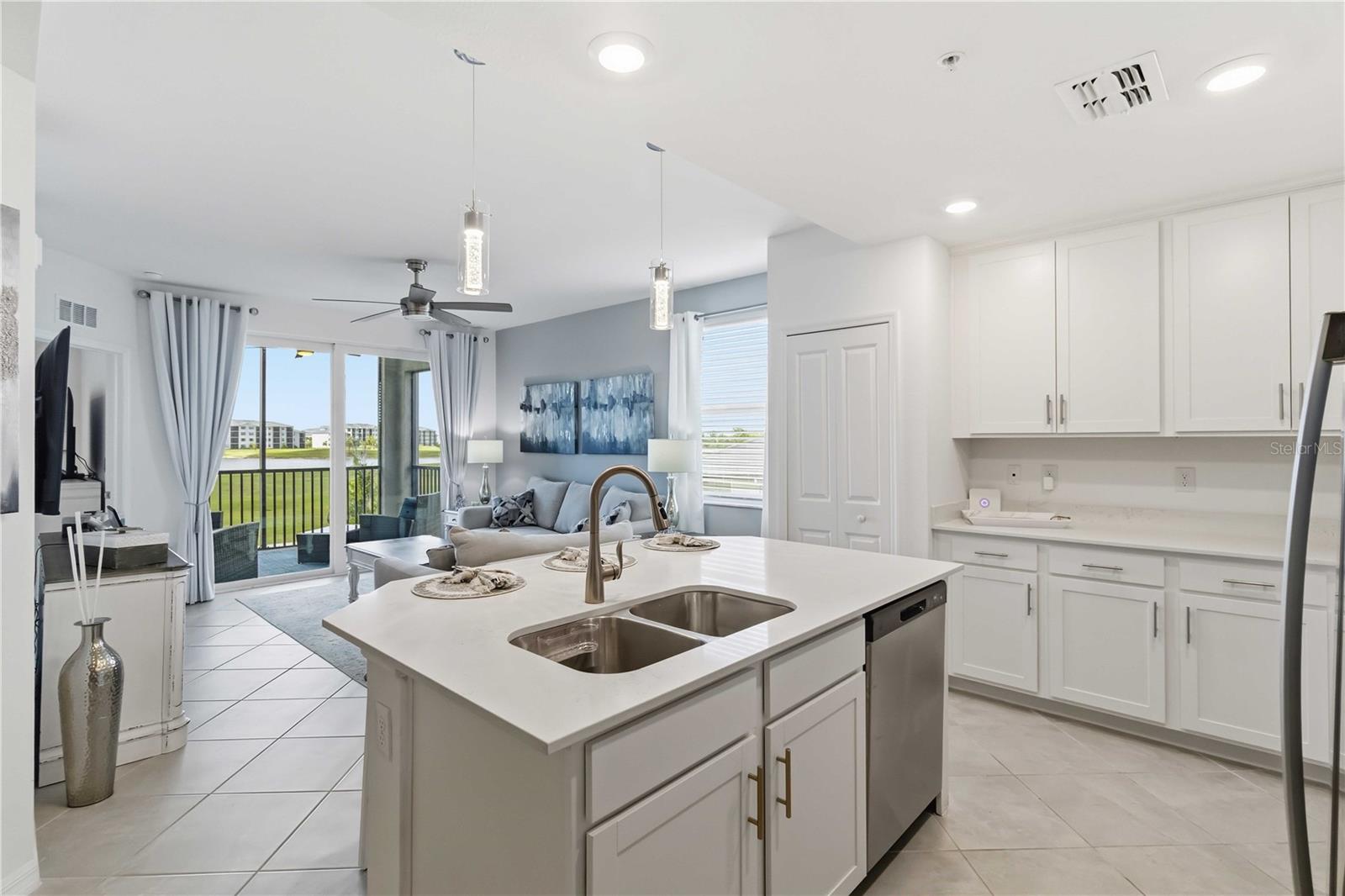 12140 WELLEN GOLF ST #208