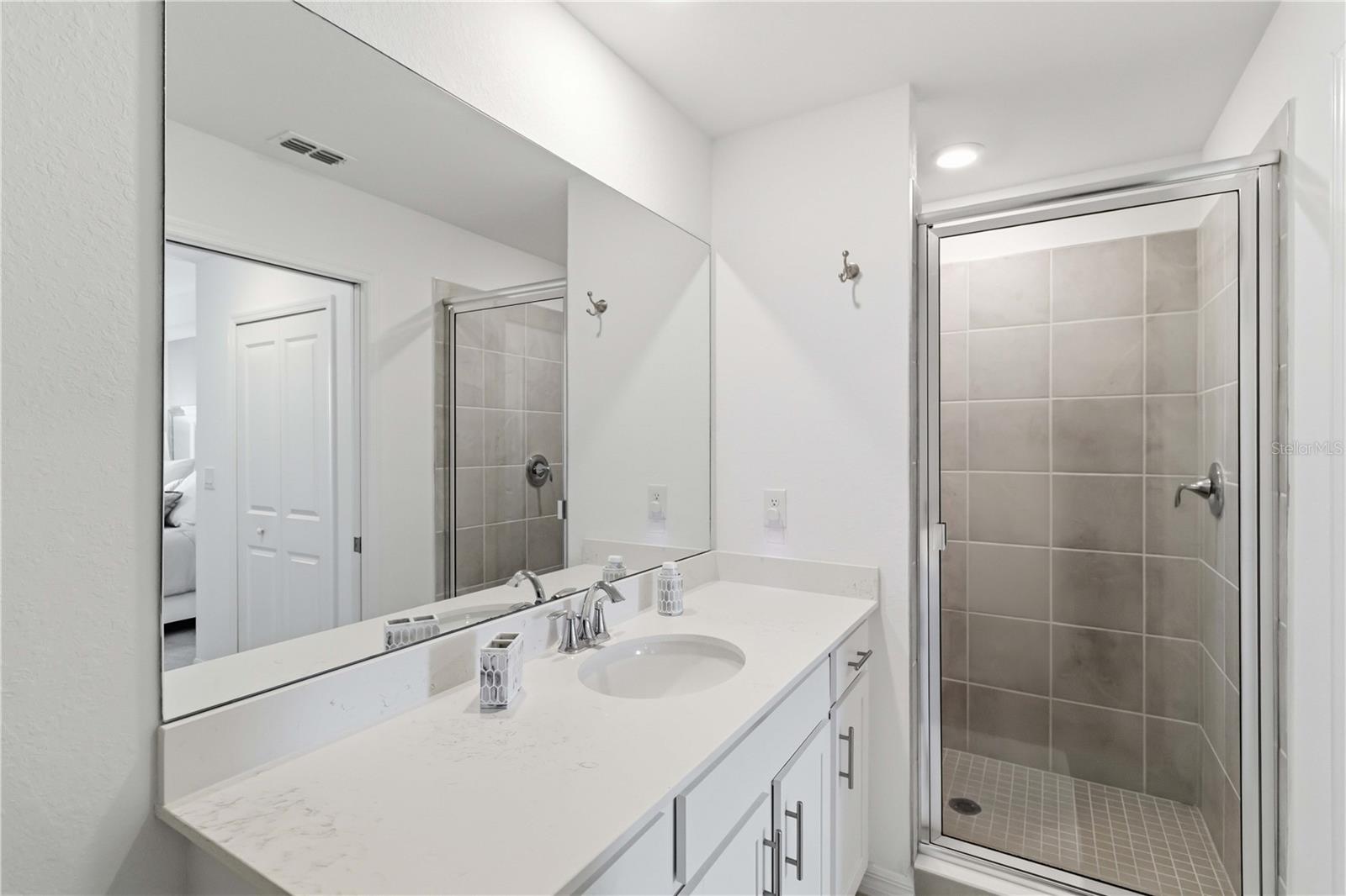 12140 WELLEN GOLF ST #208