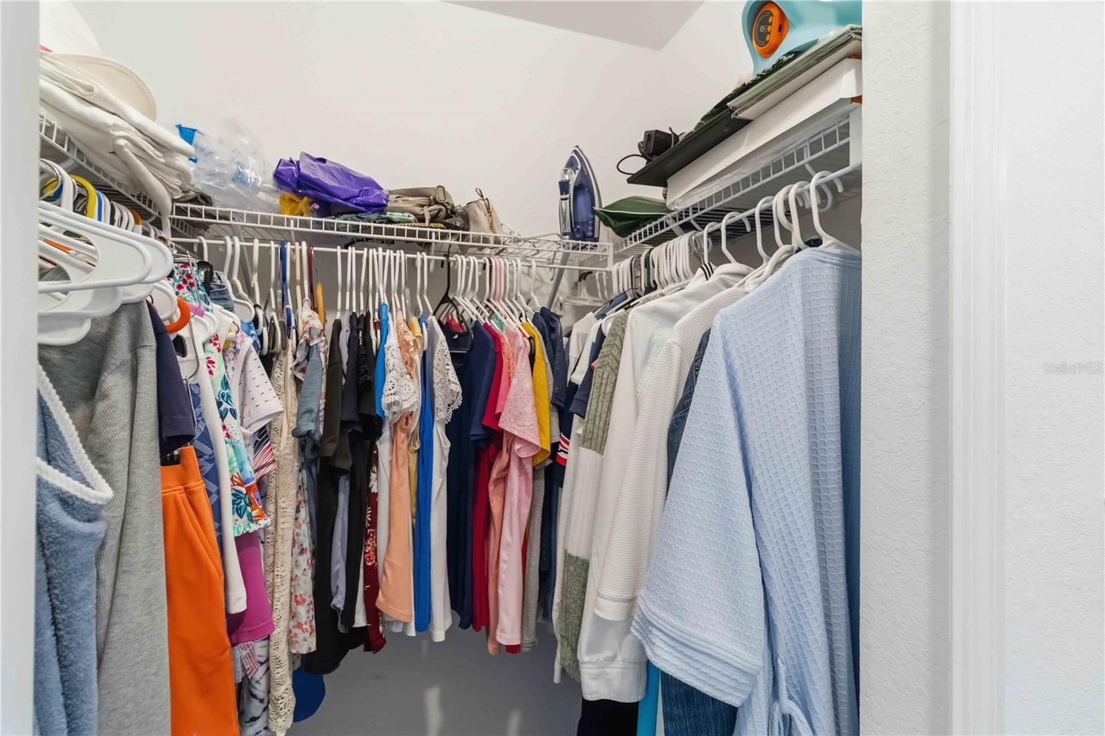 12140 WELLEN GOLF ST #208