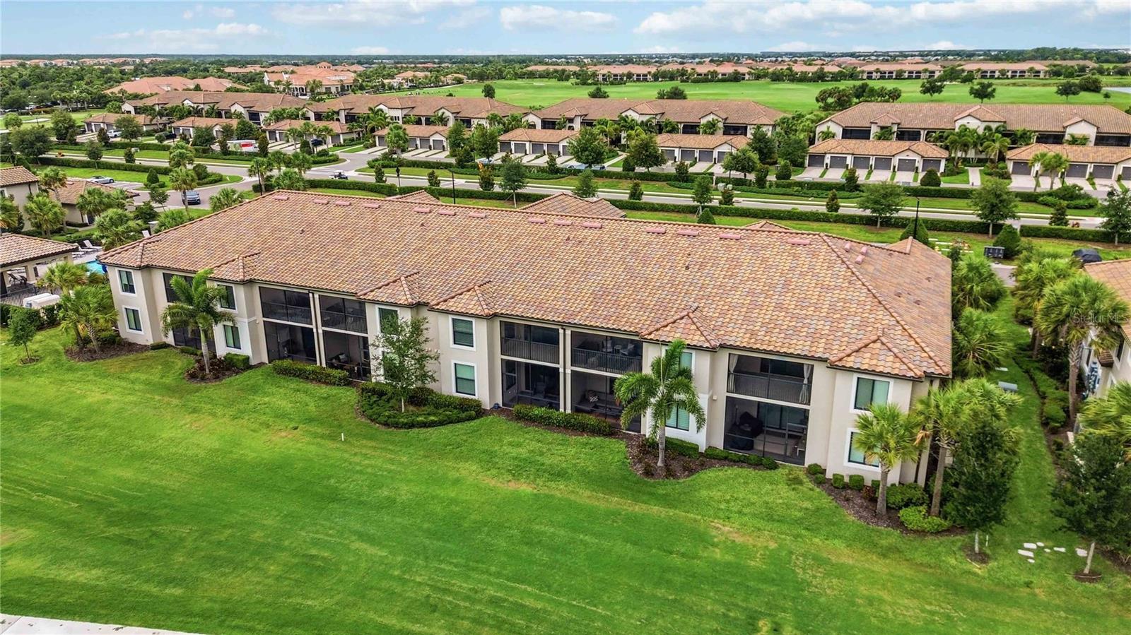 5695 PALMER CIR #203