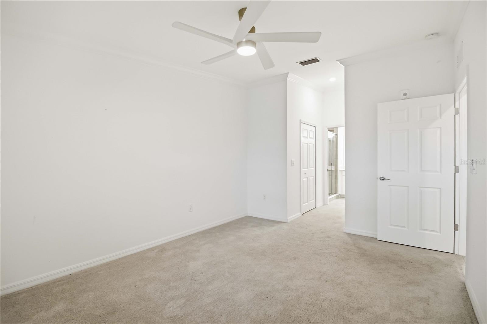 5695 PALMER CIR #203