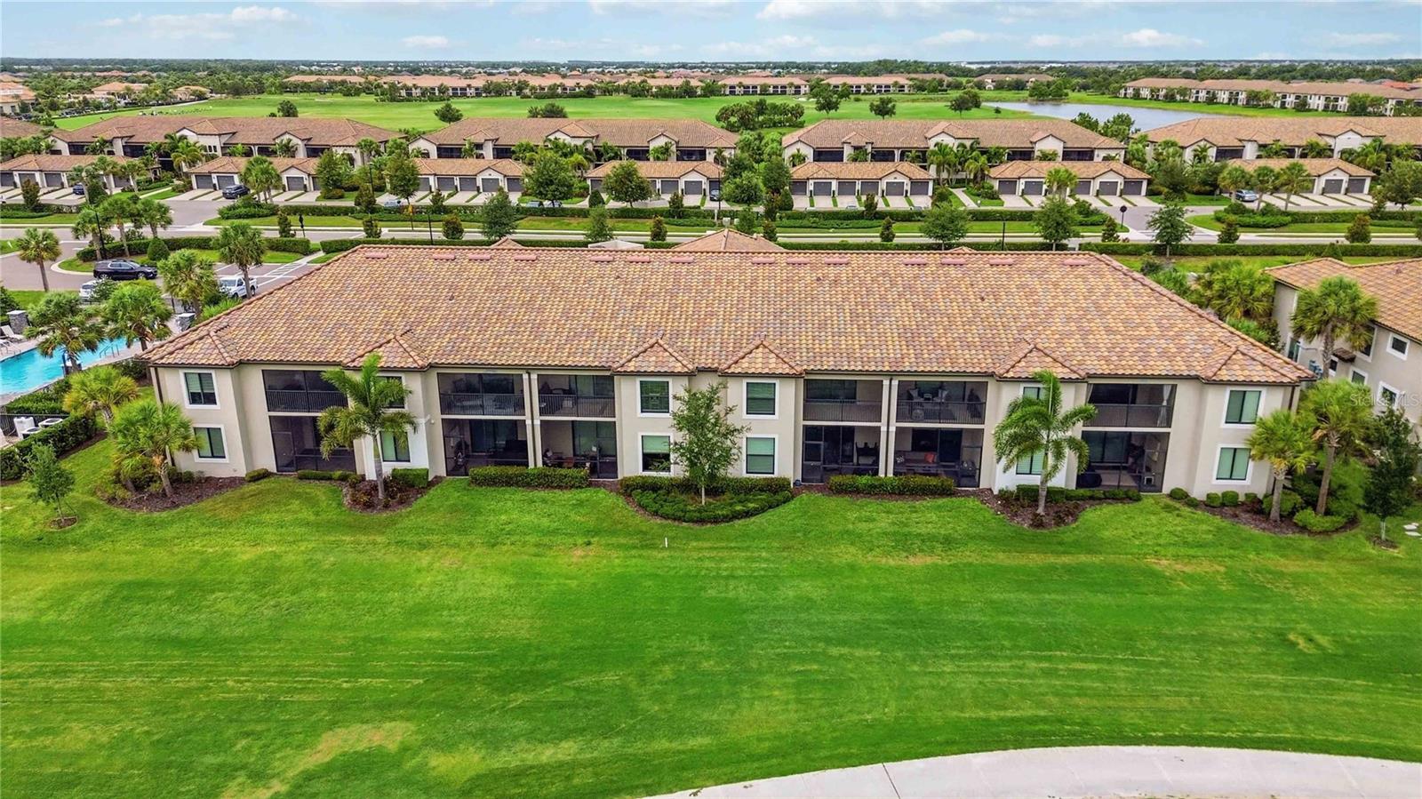 5695 PALMER CIR #203
