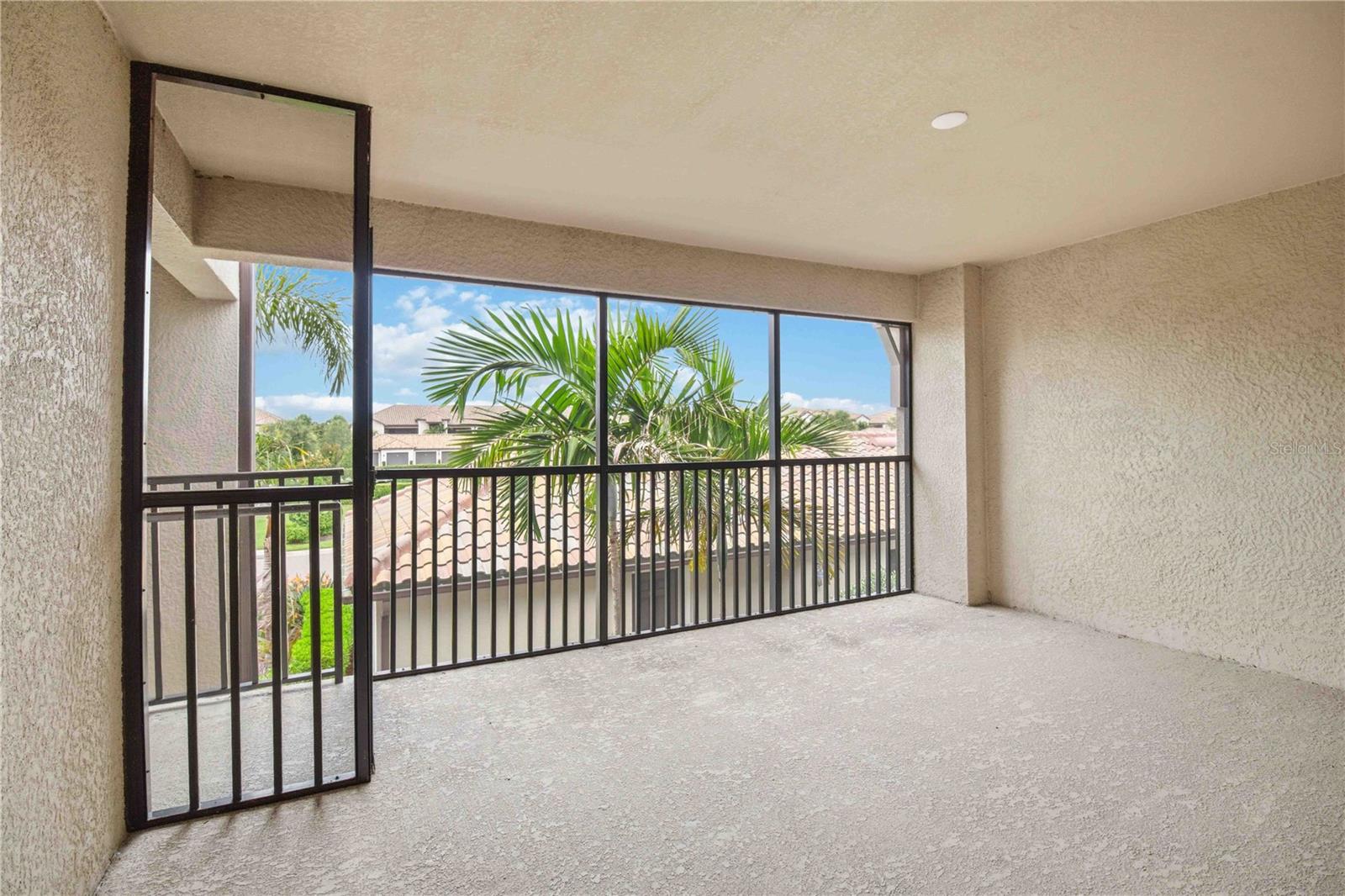 5695 PALMER CIR #203