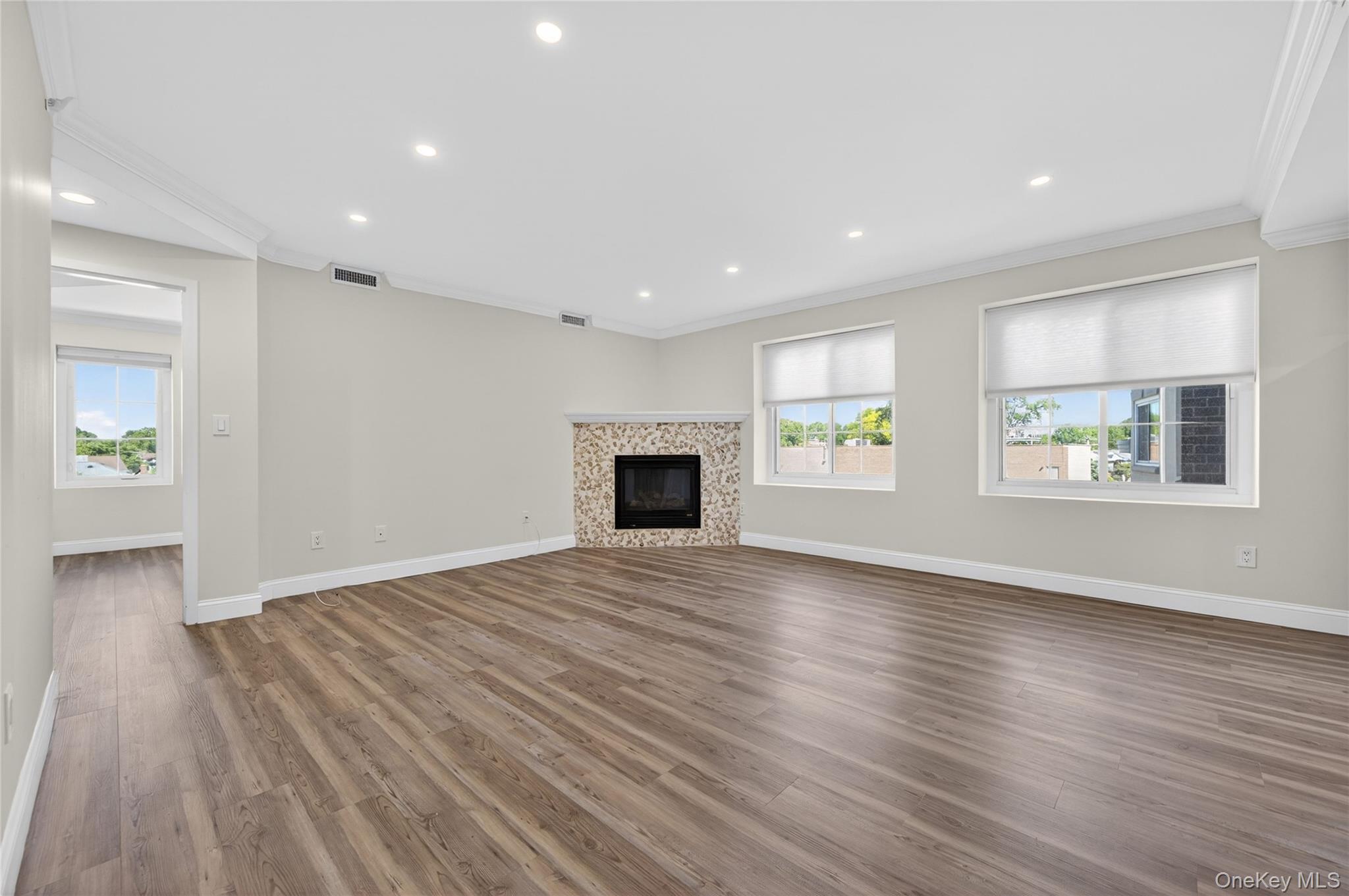 242 Maple Avenue Unit: 419