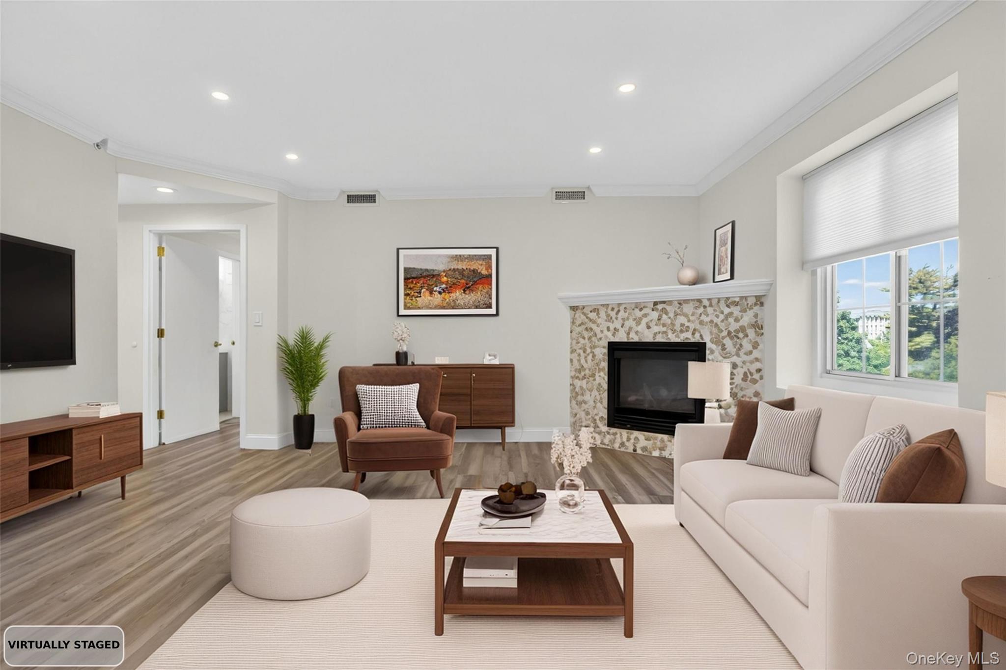 242 Maple Avenue Unit: 419