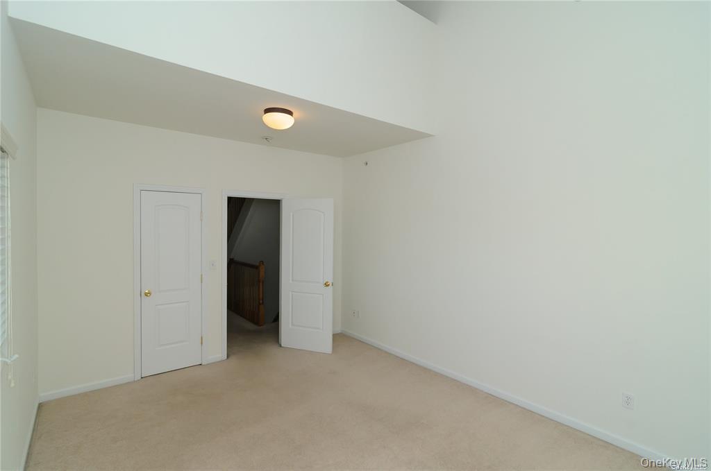 330 Maple Avenue Unit: 4