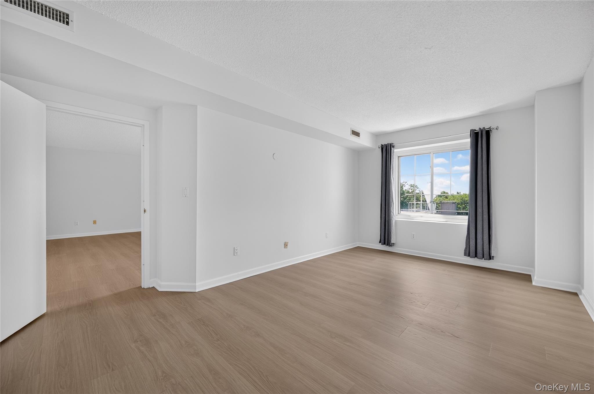 242 Maple Avenue Unit: 504