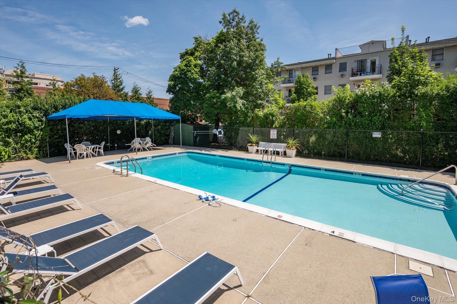 135 Post Avenue Unit: 3R