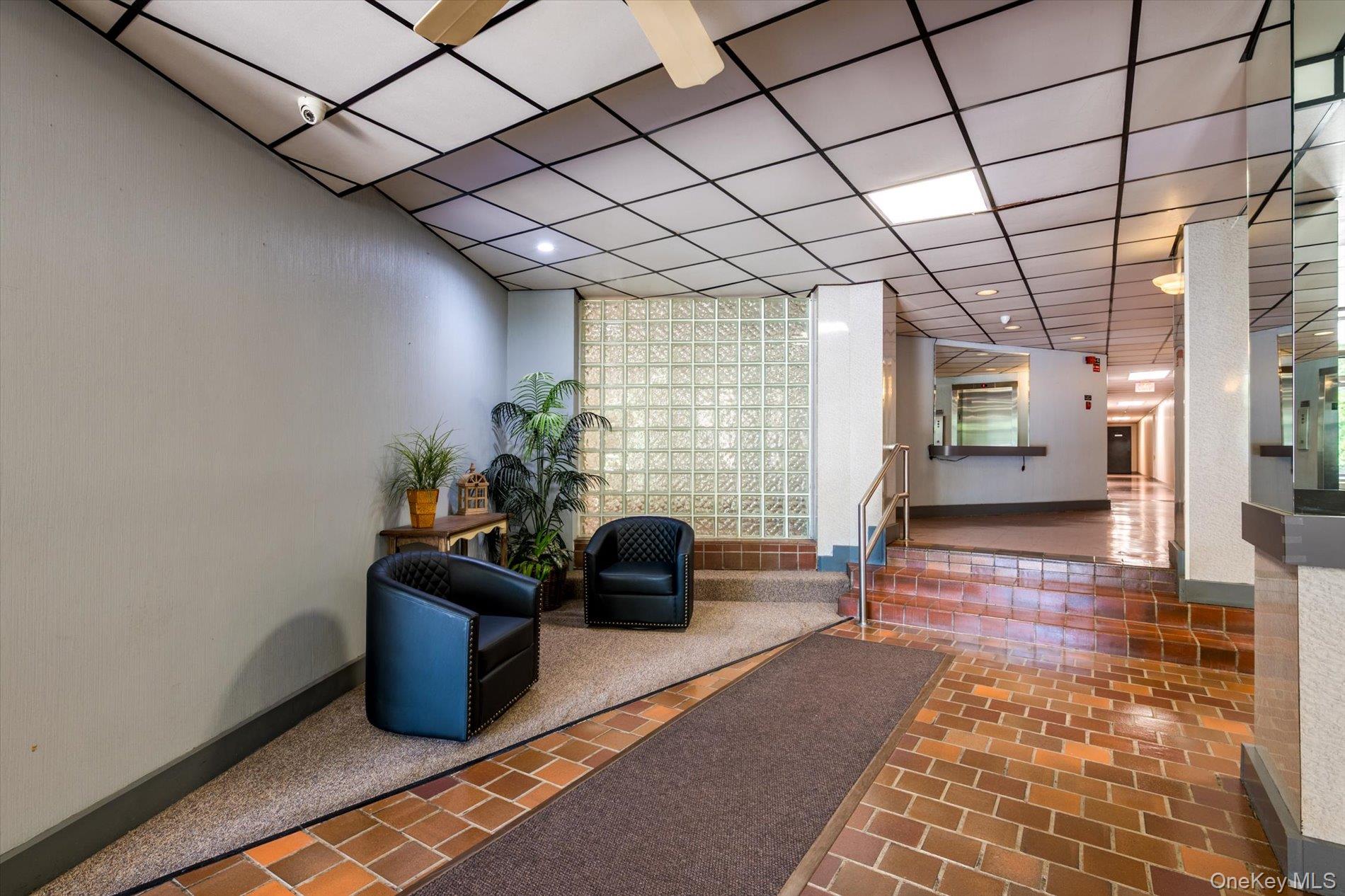 135 Post Avenue Unit: 3R