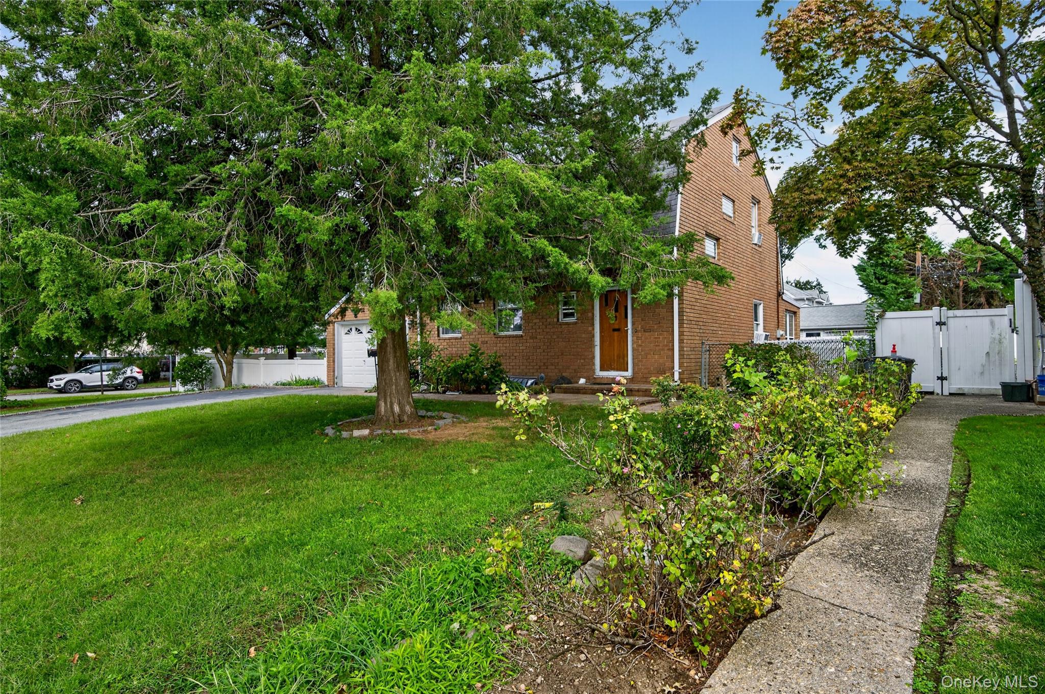 163 Earl Street